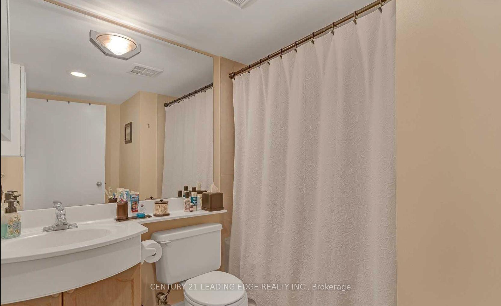 Photo 36 of Unit 931, 600 Queens Quay W, Toronto, Waterfront Communities — HOMEH