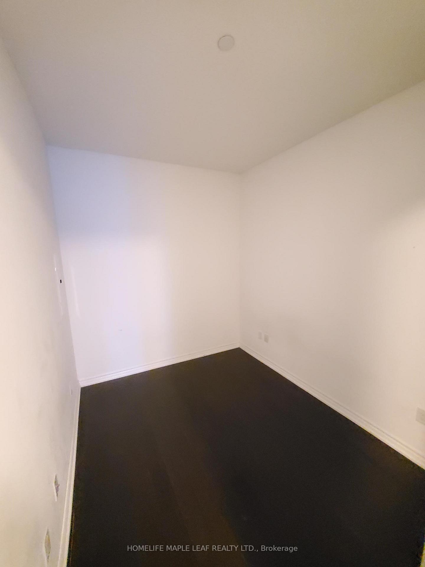 Photo 12 of Unit 4001, 386 Yonge Street, Toronto, Bay Street Corridor — HOMEH