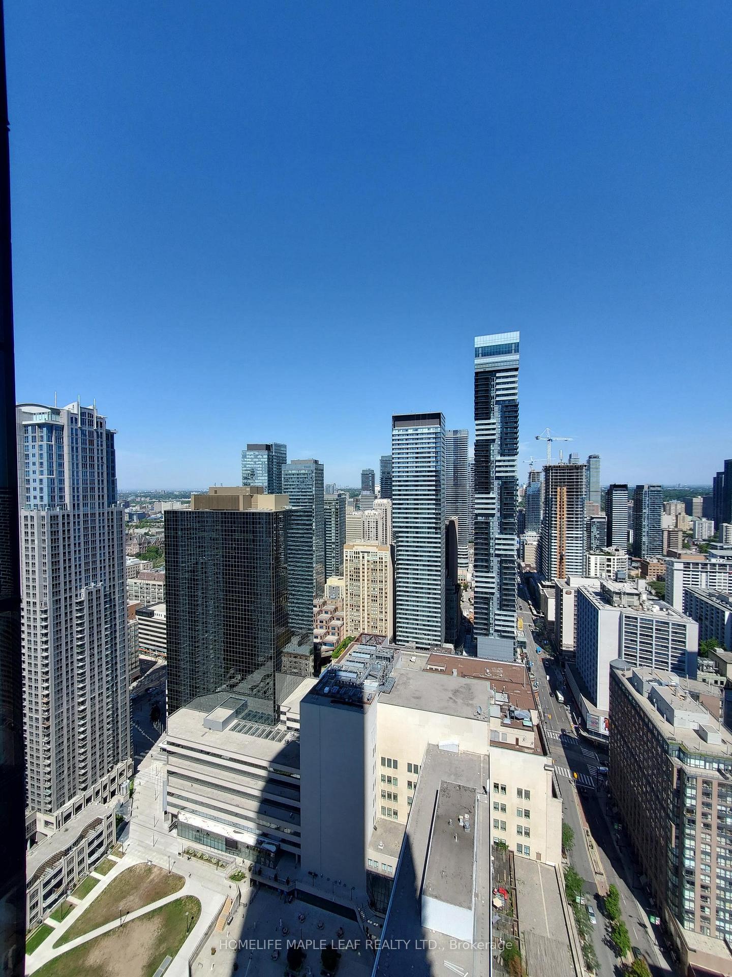 Photo 13 of Unit 4001, 386 Yonge Street, Toronto, Bay Street Corridor — HOMEH