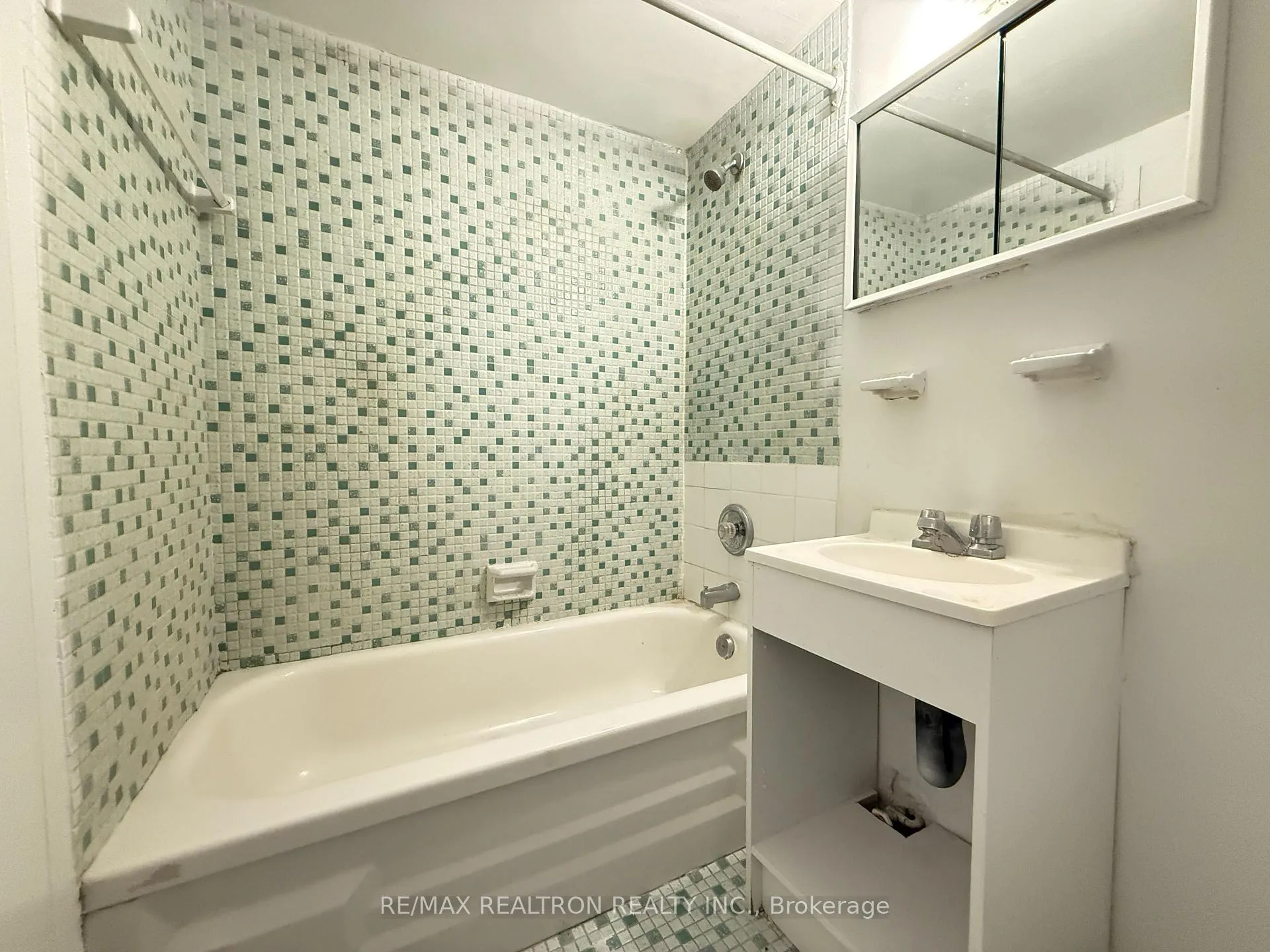 Photo 2 of Unit 510, 500 Dawes Road, Toronto, O'Connor-Parkview — HOMEH
