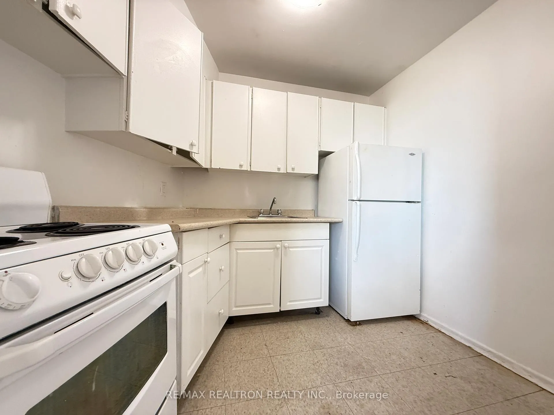 Photo 3 of Unit 510, 500 Dawes Road, Toronto, O'Connor-Parkview — HOMEH
