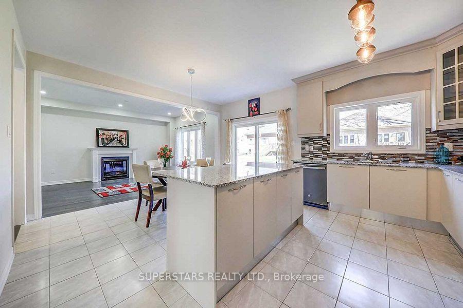 Photo 8 of 62 Ireland Street, Clarington, Bowmanville — HOMEH