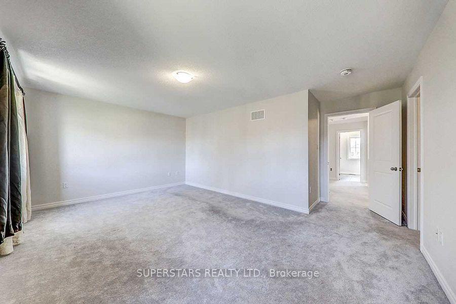 Photo 12 of 62 Ireland Street, Clarington, Bowmanville — HOMEH