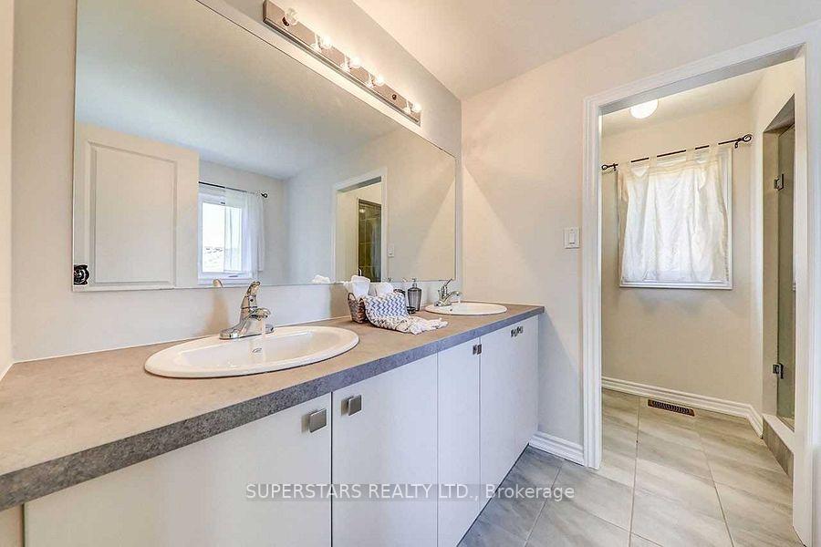 Photo 13 of 62 Ireland Street, Clarington, Bowmanville — HOMEH