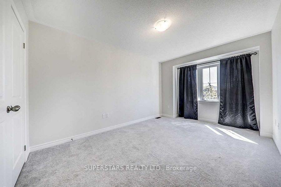 Photo 15 of 62 Ireland Street, Clarington, Bowmanville — HOMEH