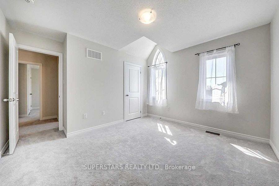 Photo 17 of 62 Ireland Street, Clarington, Bowmanville — HOMEH