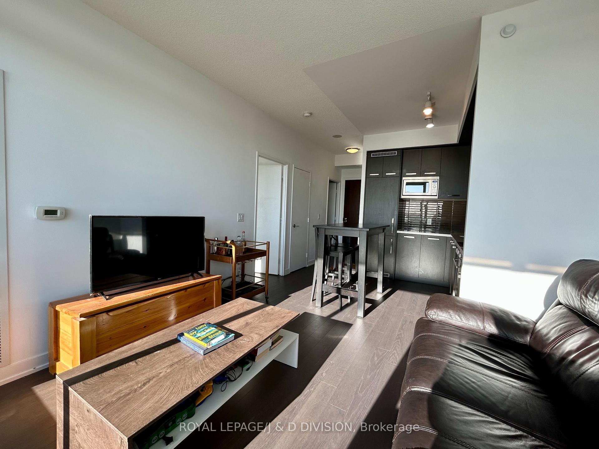 Photo 8 of Unit S805, 120 Bayview Avenue, Toronto, Waterfront Communities — HOMEH