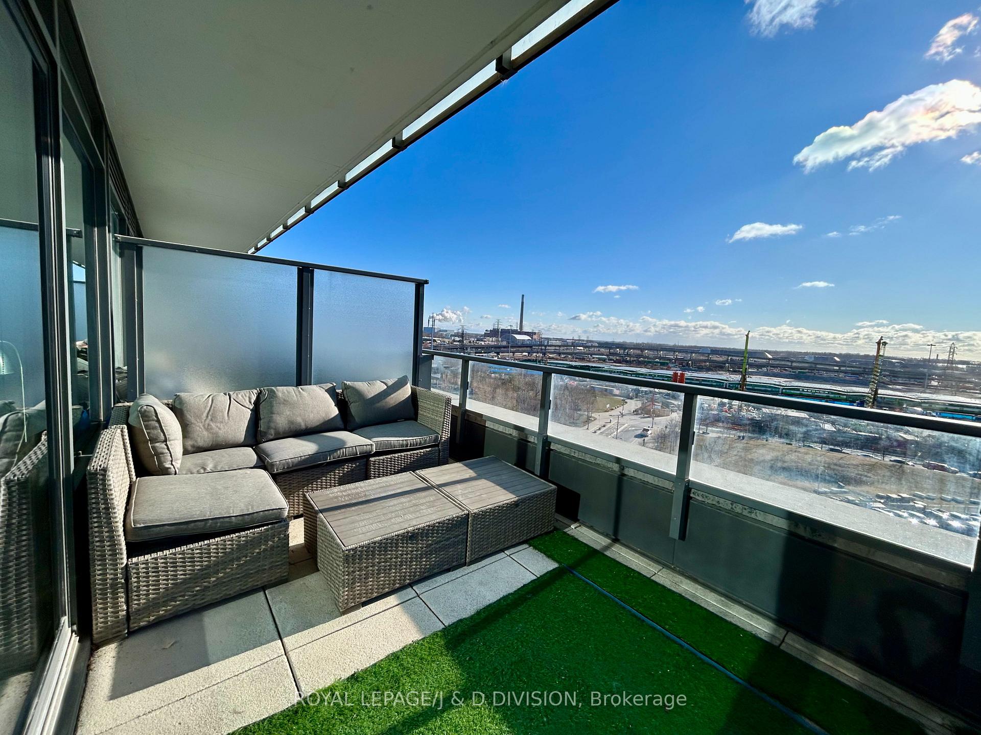Photo 11 of Unit S805, 120 Bayview Avenue, Toronto, Waterfront Communities — HOMEH