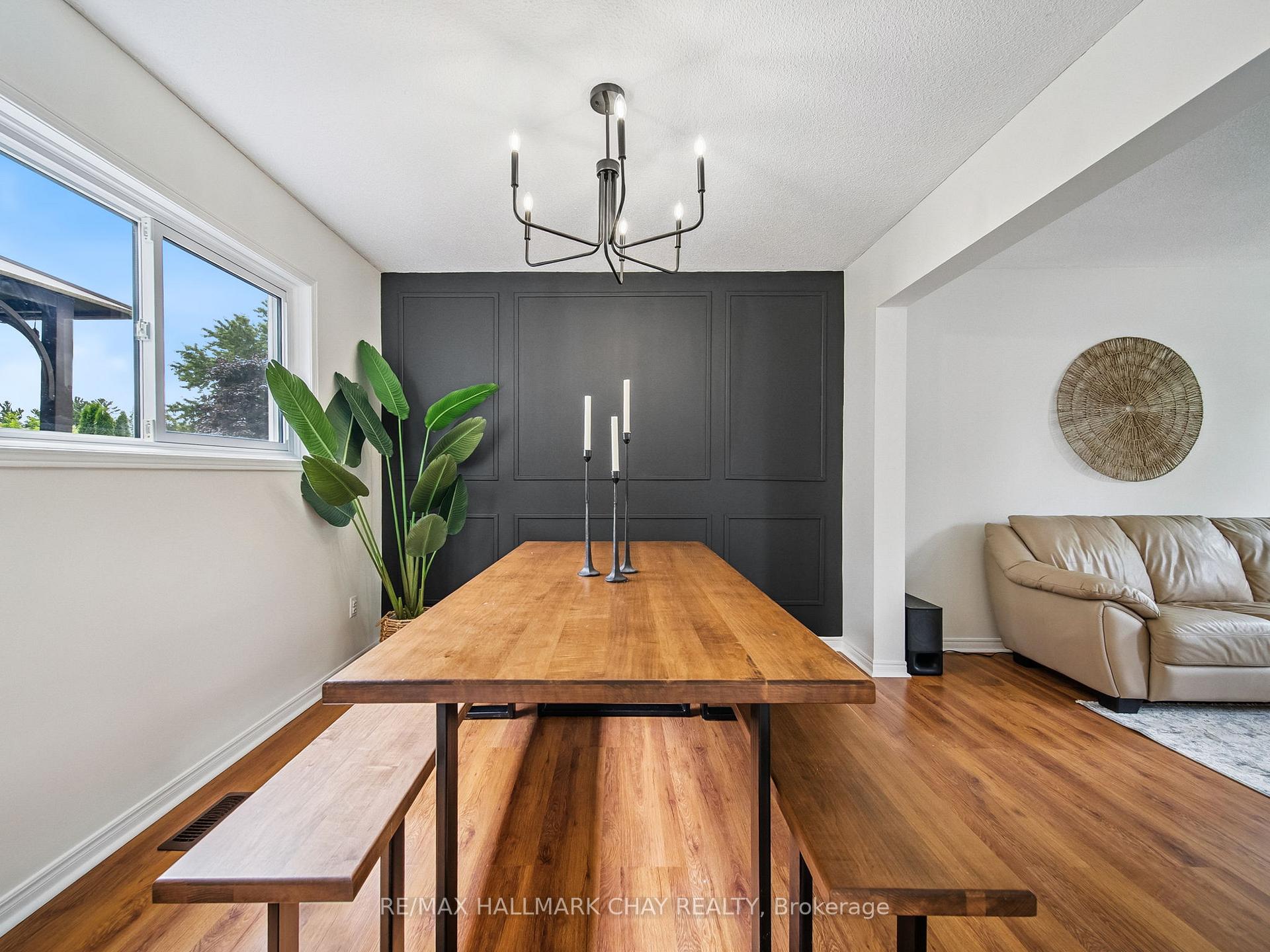 Photo 14 of 8 Darren Drive, Essa, Angus — HOMEH