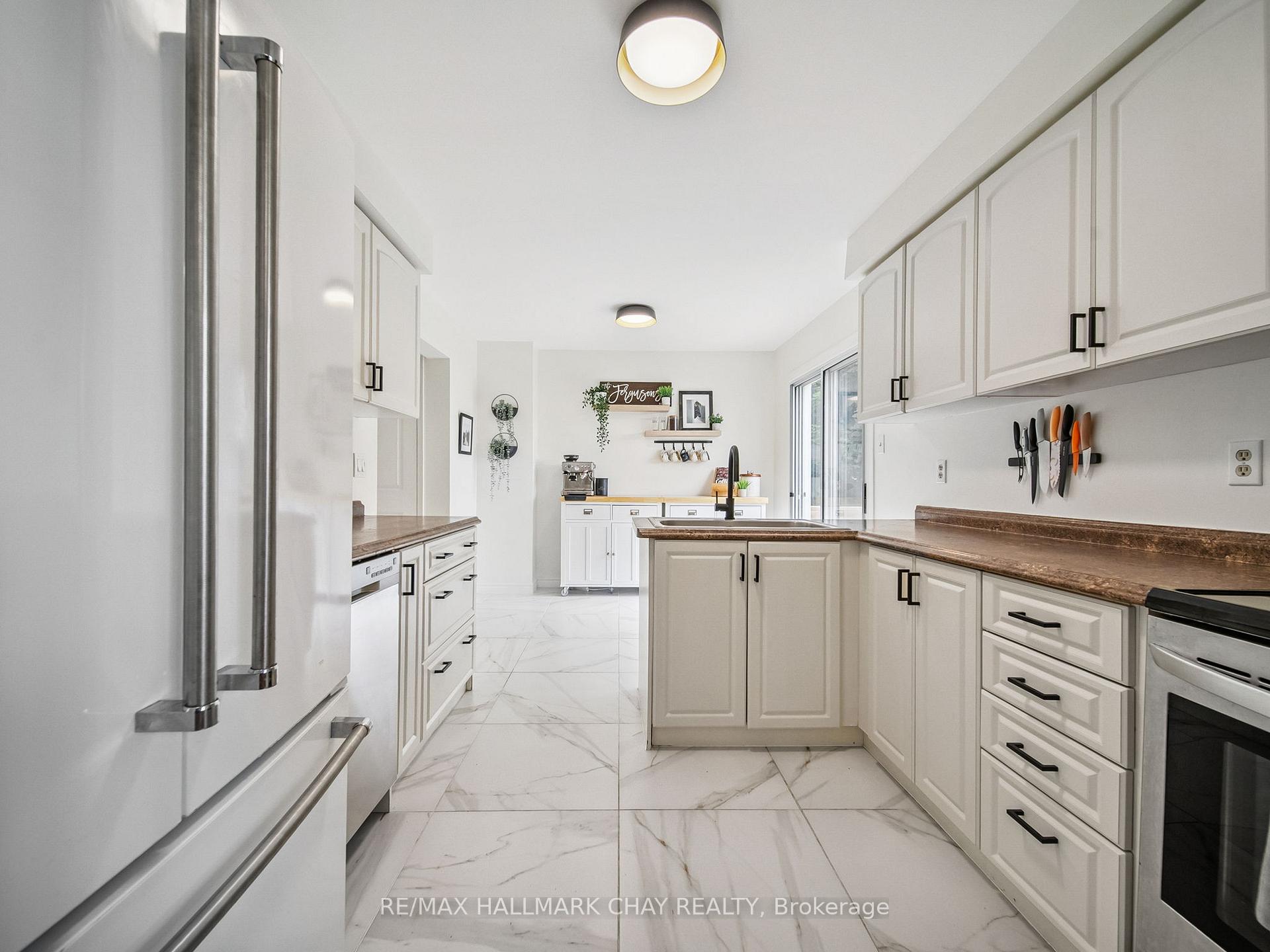 Photo 17 of 8 Darren Drive, Essa, Angus — HOMEH
