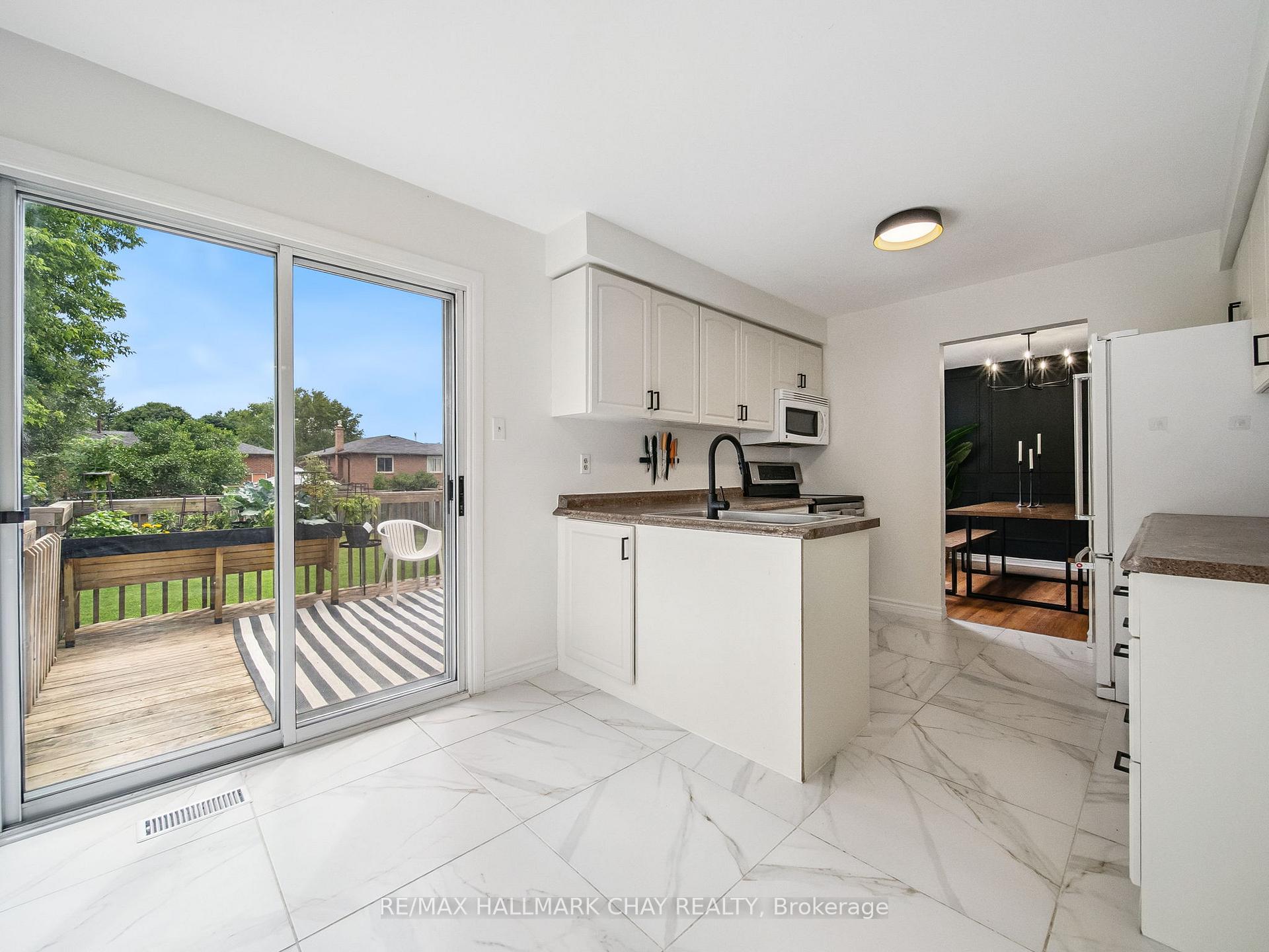 Photo 21 of 8 Darren Drive, Essa, Angus — HOMEH