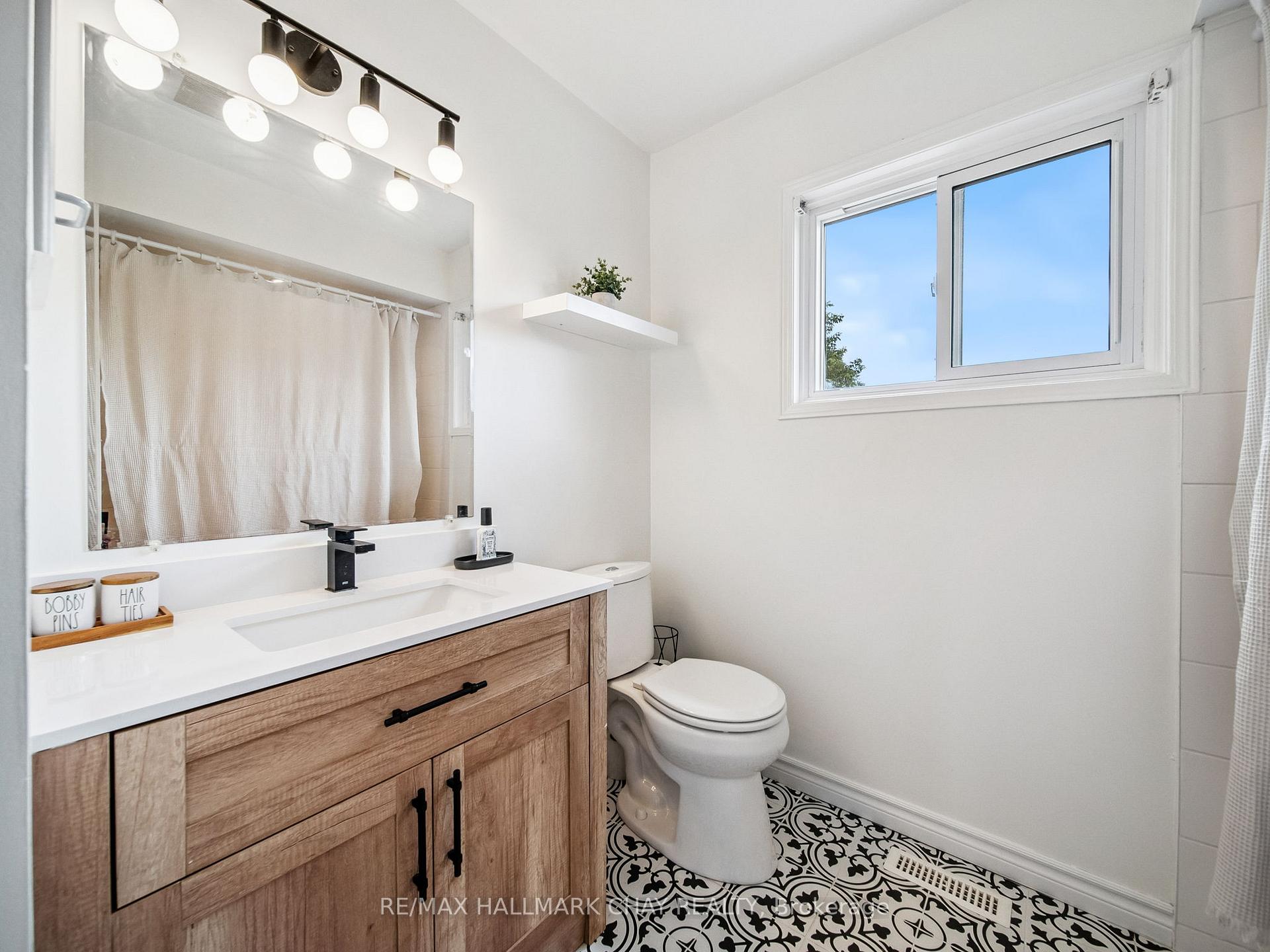 Photo 31 of 8 Darren Drive, Essa, Angus — HOMEH