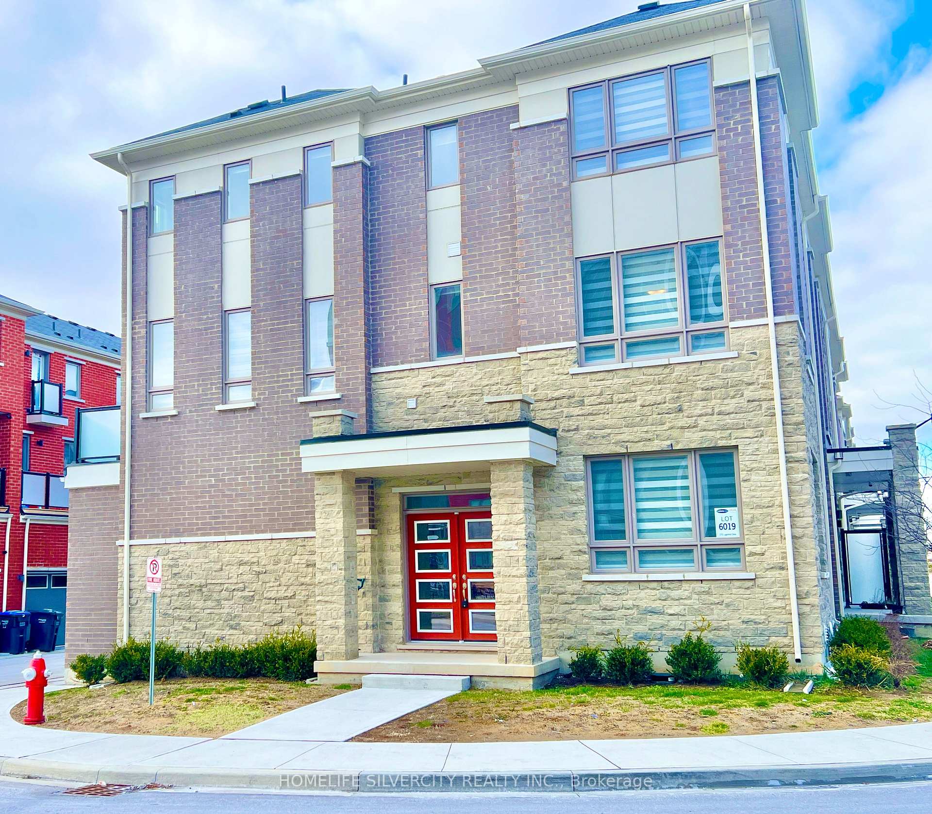 Photo 1 of Unit 19, 270 Lagerfeld Drive, Brampton, Northwest Brampton — HOMEH