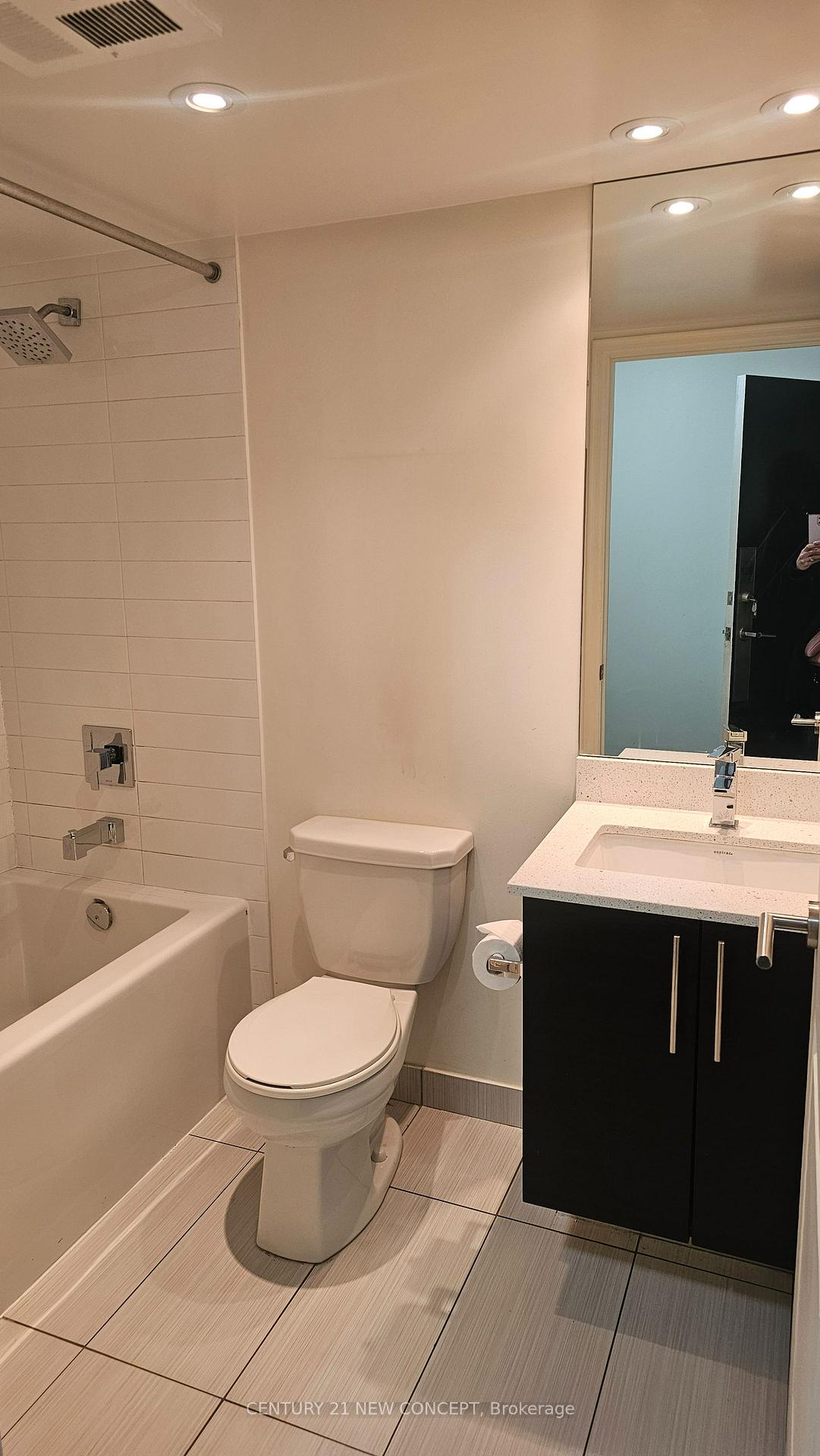 Photo 23 of Unit 207, 400 Adelaide Street E, Toronto, Moss Park — HOMEH