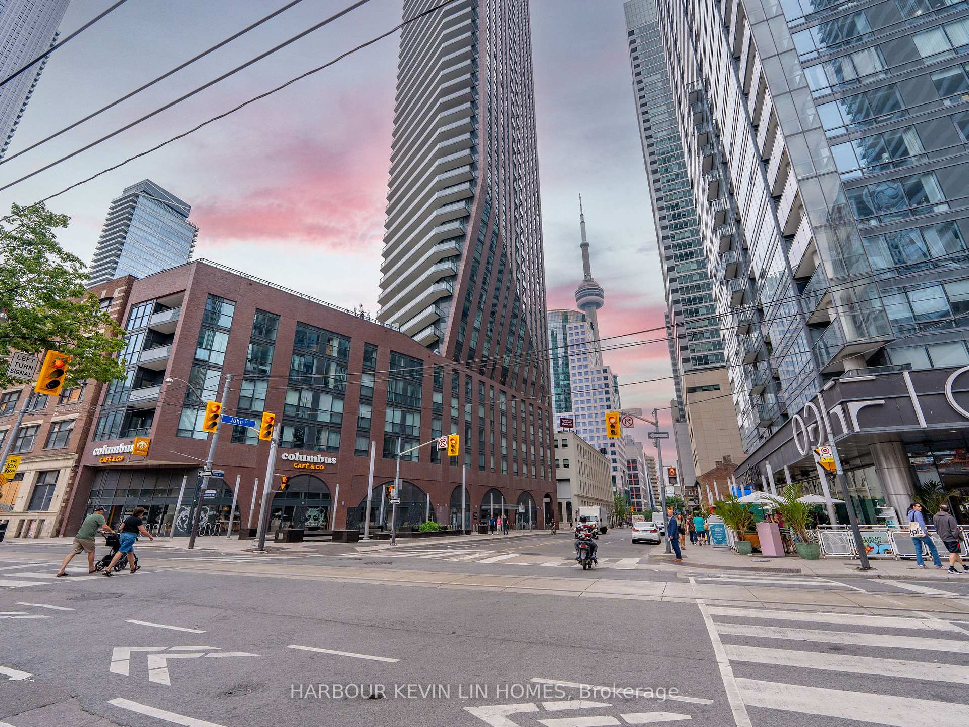 Photo 4 of Unit 3101, 290 Adelaide Street W, Toronto, Waterfront Communities — HOMEH