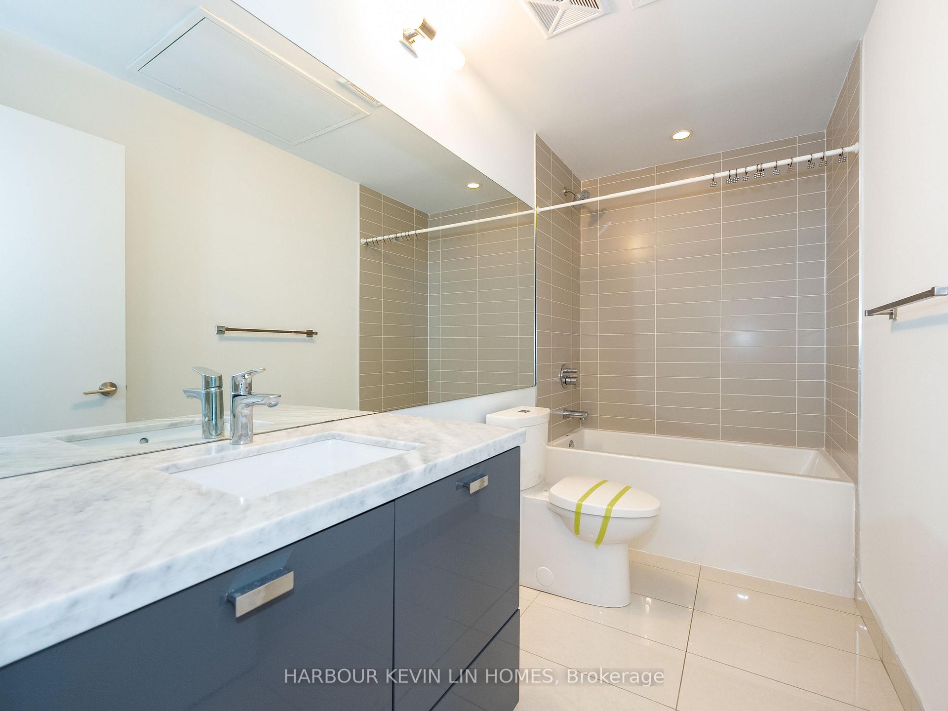 Photo 7 of Unit 3101, 290 Adelaide Street W, Toronto, Waterfront Communities — HOMEH