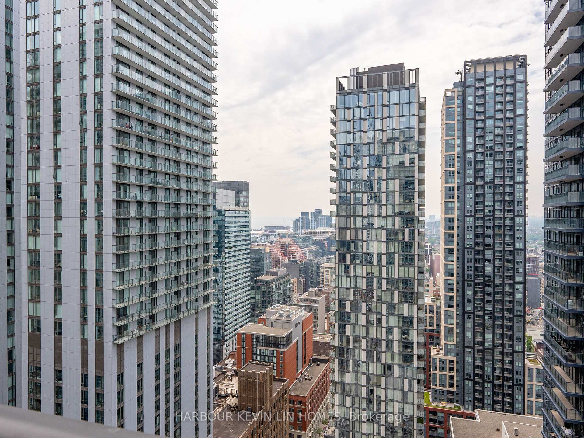 Photo 30 of Unit 3101, 290 Adelaide Street W, Toronto, Waterfront Communities — HOMEH