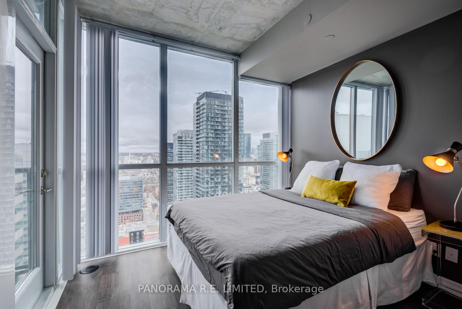 Photo 6 of Unit 3611, 88 Blue Jays Way, Toronto, Waterfront Communities — HOMEH
