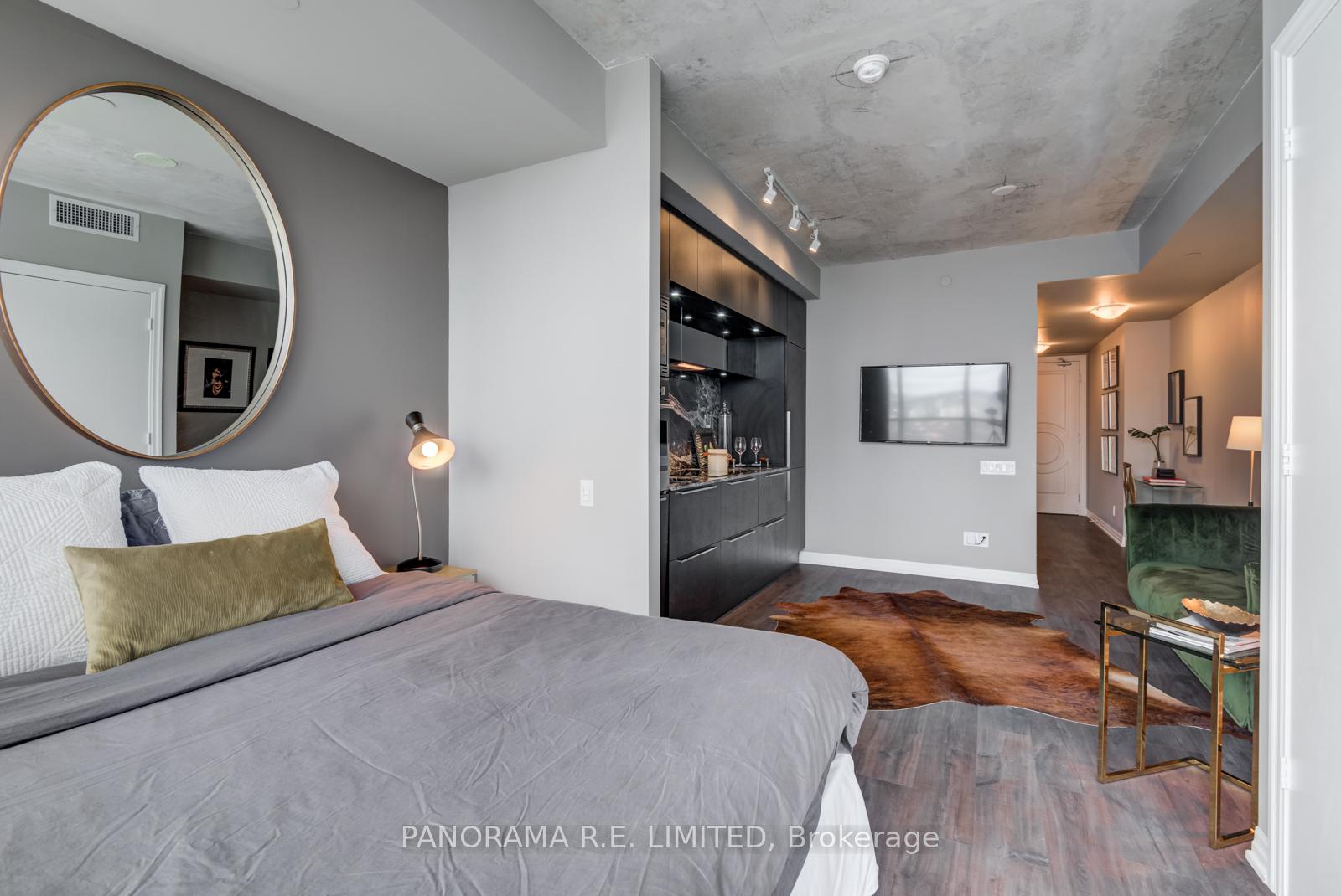 Photo 7 of Unit 3611, 88 Blue Jays Way, Toronto, Waterfront Communities — HOMEH