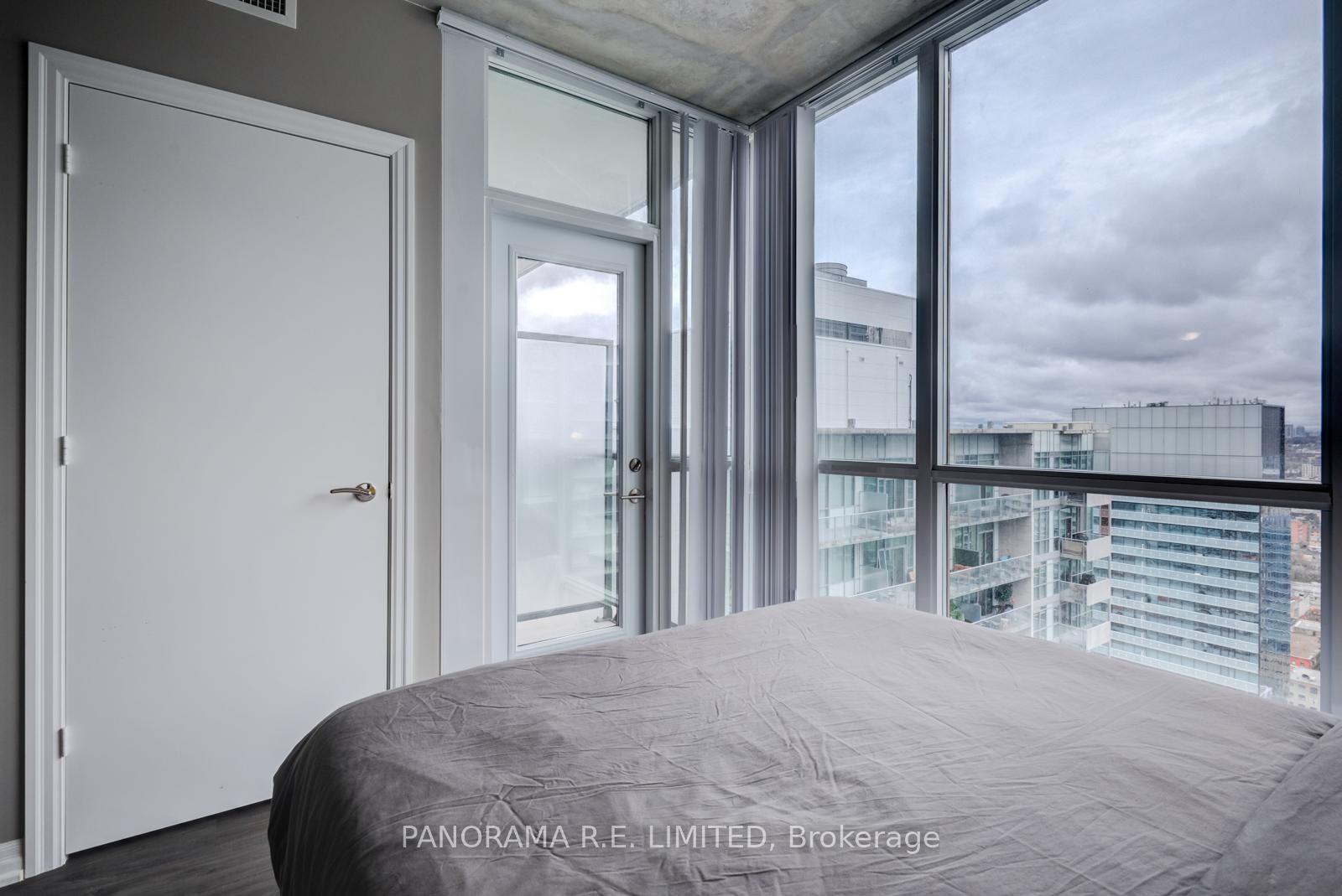 Photo 8 of Unit 3611, 88 Blue Jays Way, Toronto, Waterfront Communities — HOMEH