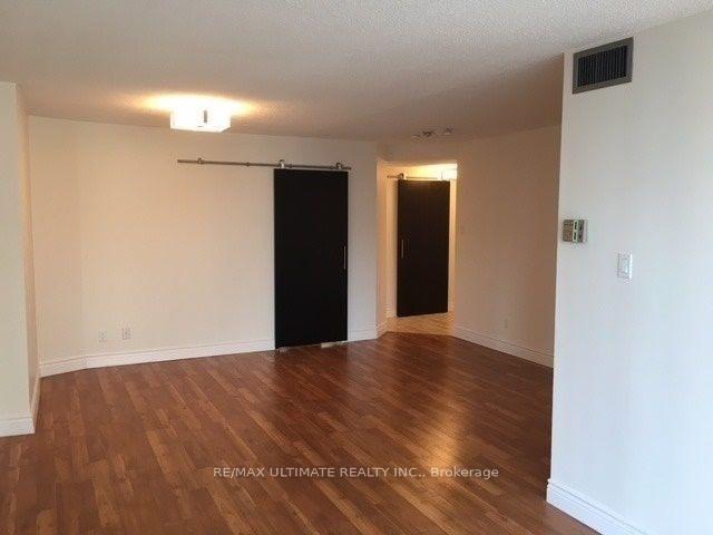 Photo 8 of Unit 2106, 55 Centre Avenue, Toronto, Bay Street Corridor — HOMEH