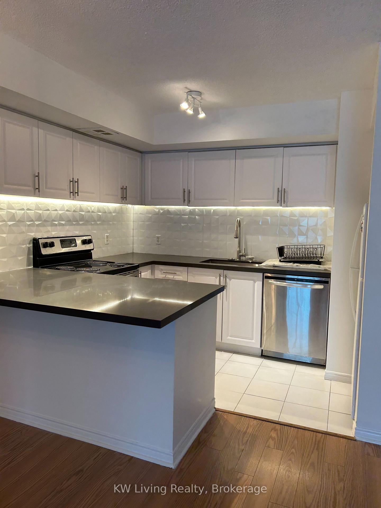Photo 5 of Unit 714, 25 The Esplanade, Toronto, Waterfront Communities — HOMEH