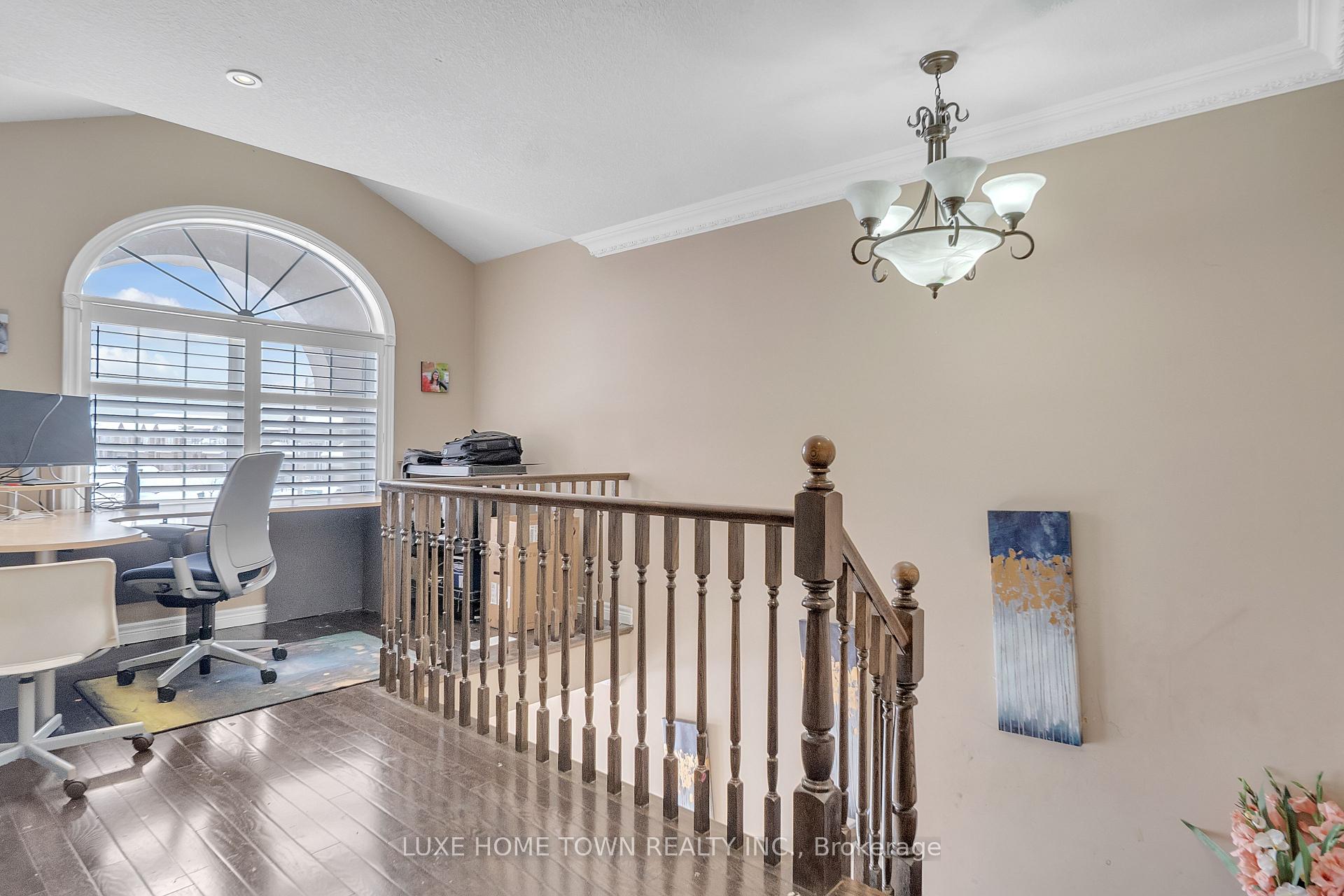 Photo 18 of 36 Chartwell Circle, Hamilton, Jerome — HOMEH