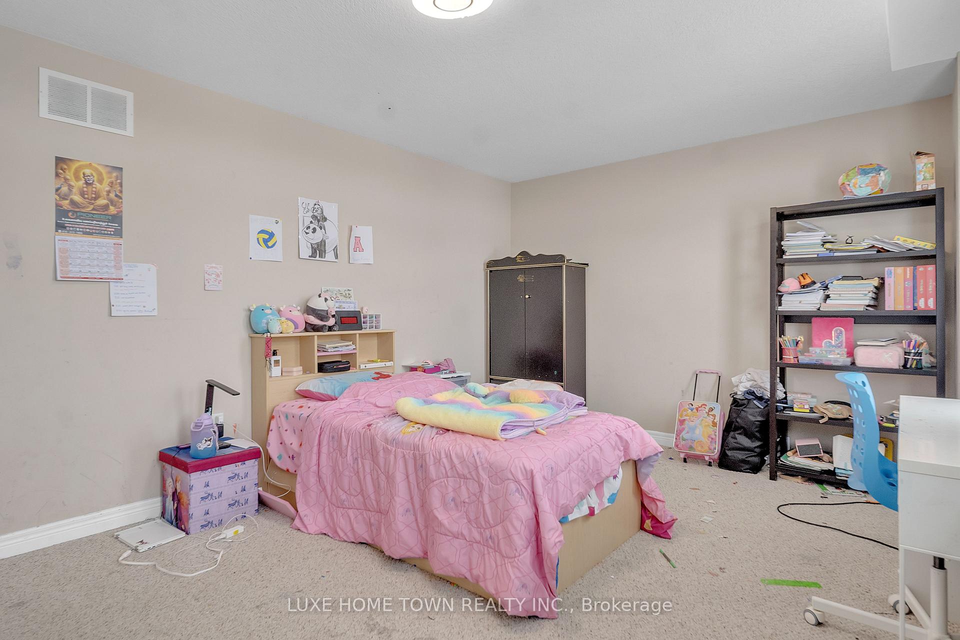 Photo 24 of 36 Chartwell Circle, Hamilton, Jerome — HOMEH