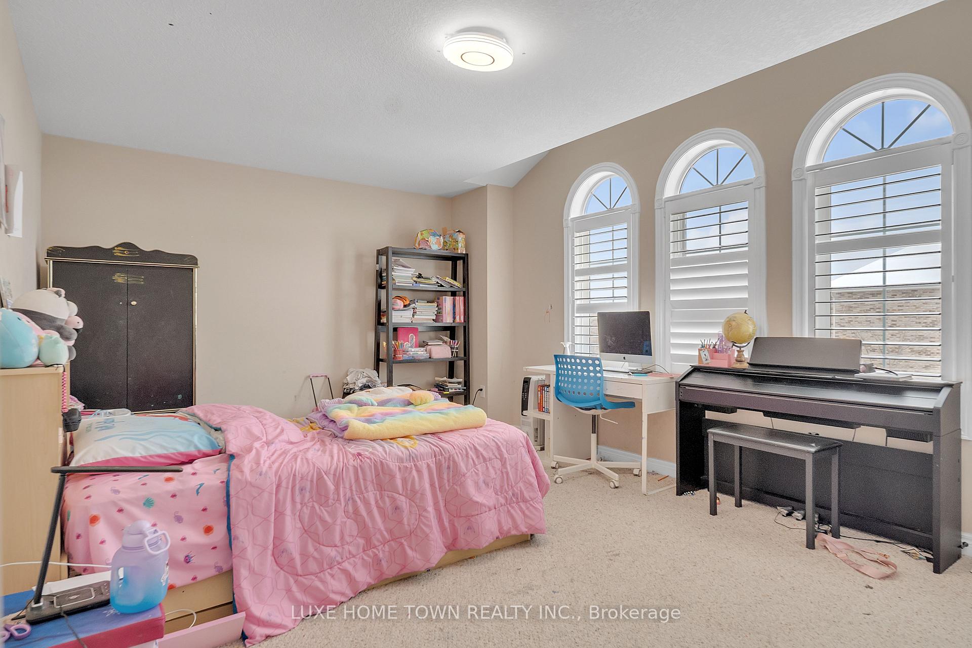 Photo 25 of 36 Chartwell Circle, Hamilton, Jerome — HOMEH