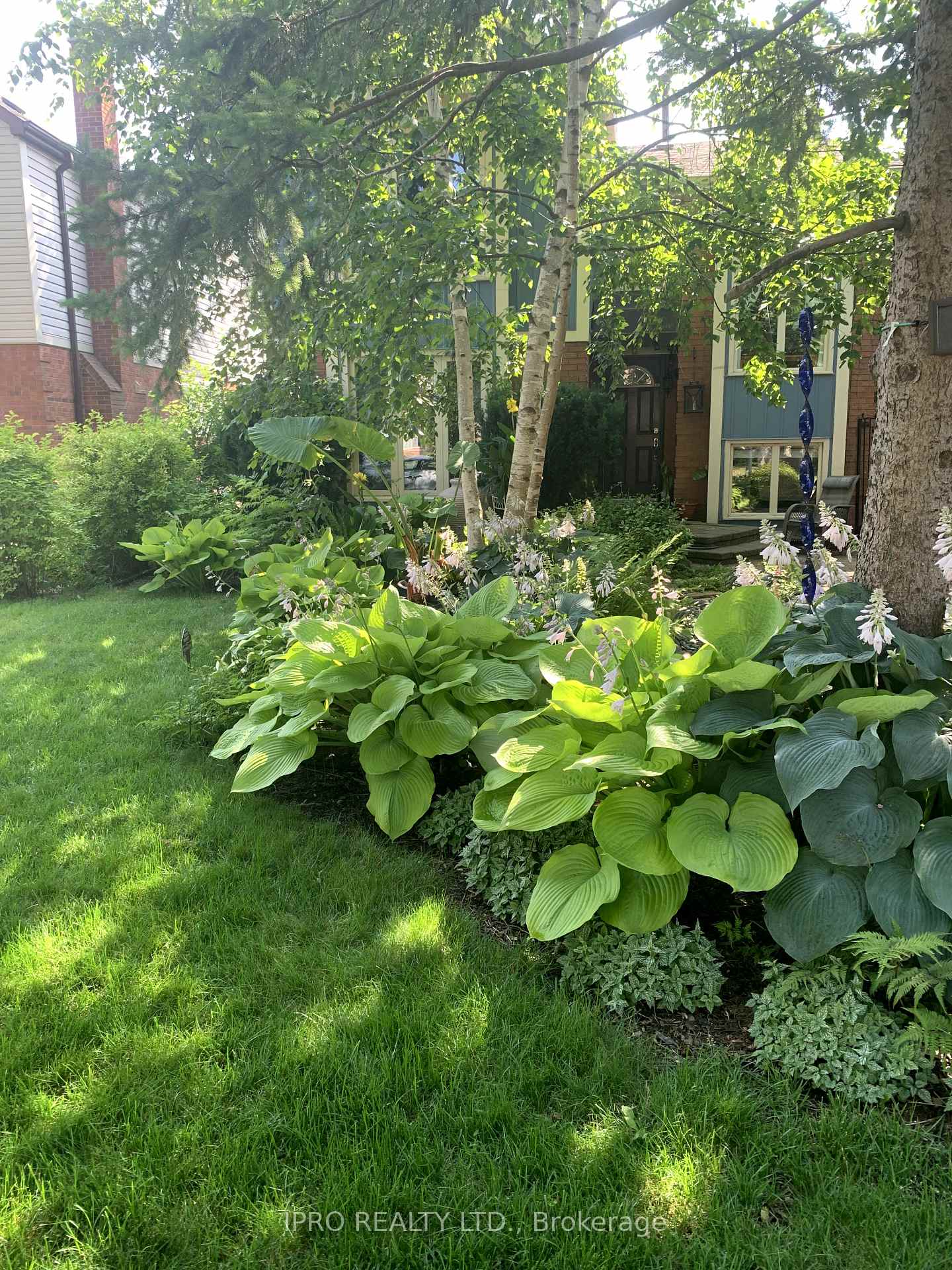 Photo 2 of 41 Marchmount Crescent, Brampton, Central Park — HOMEH