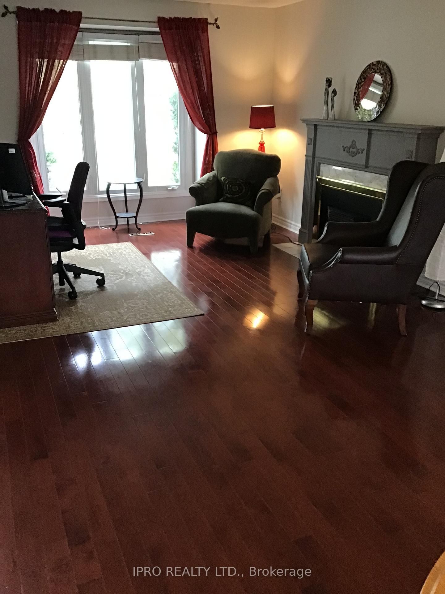 Photo 10 of 41 Marchmount Crescent, Brampton, Central Park — HOMEH
