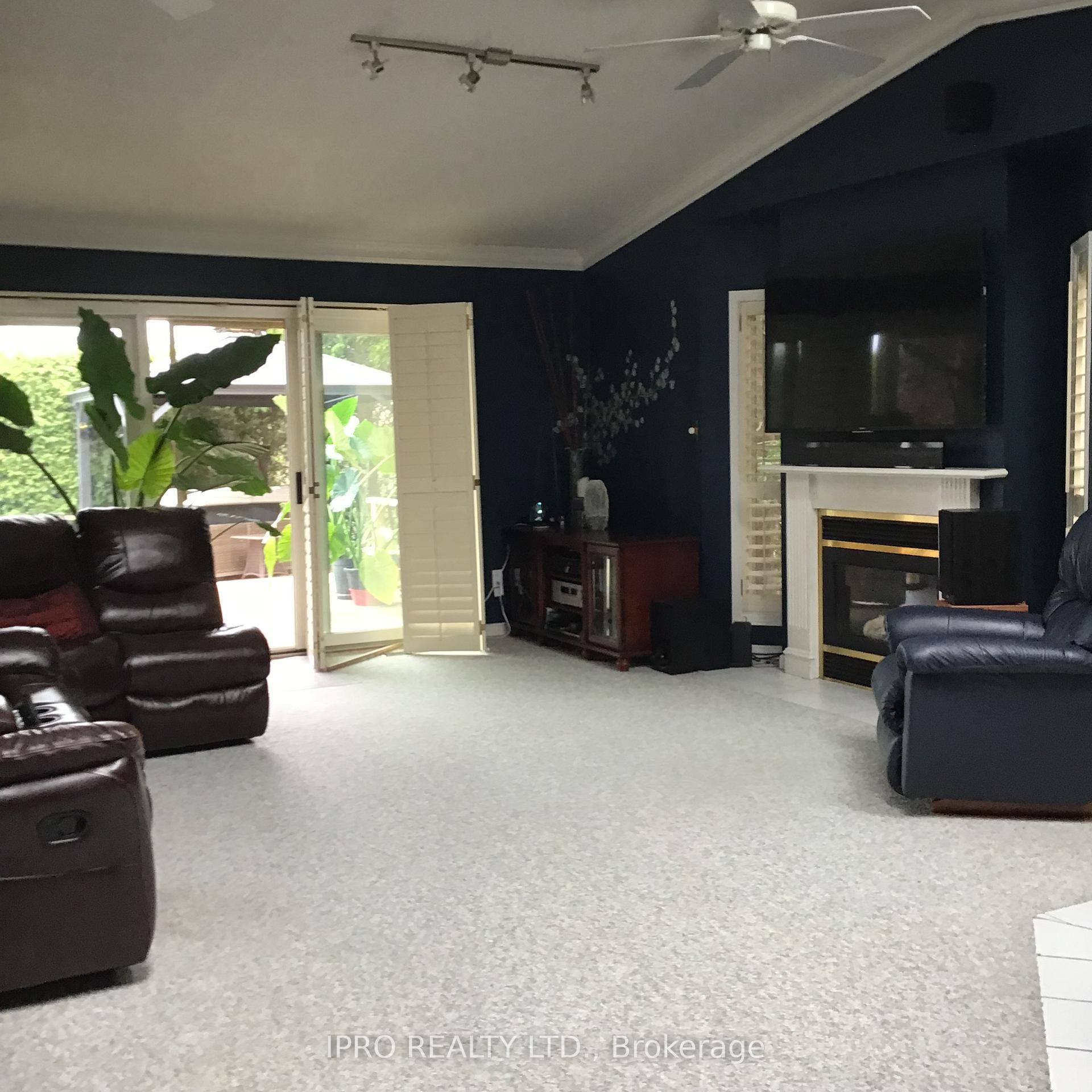 Photo 24 of 41 Marchmount Crescent, Brampton, Central Park — HOMEH