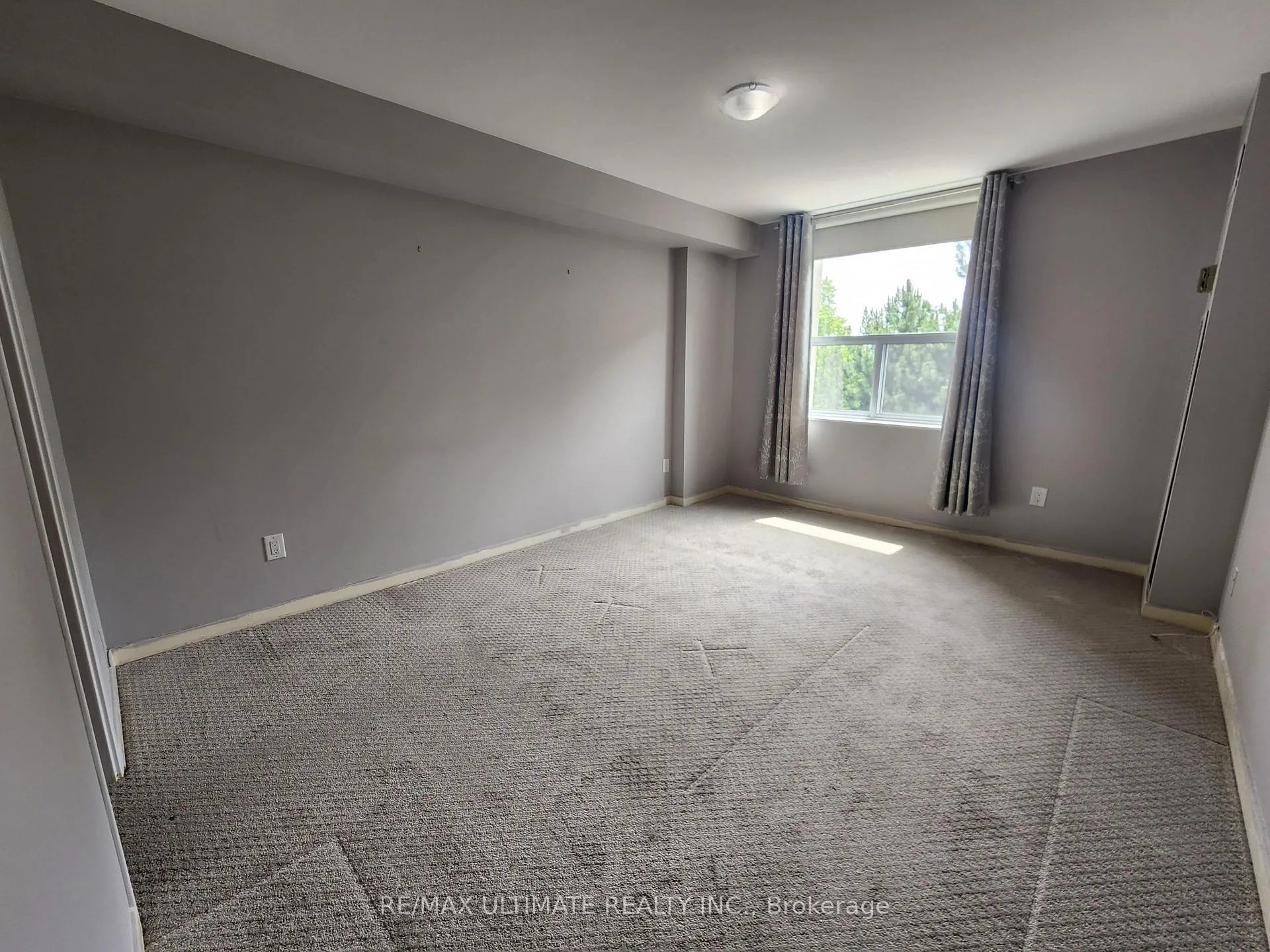 Photo 11 of Unit 309, 50 Inverlochy Boulevard, Markham, Royal Orchard — HOMEH