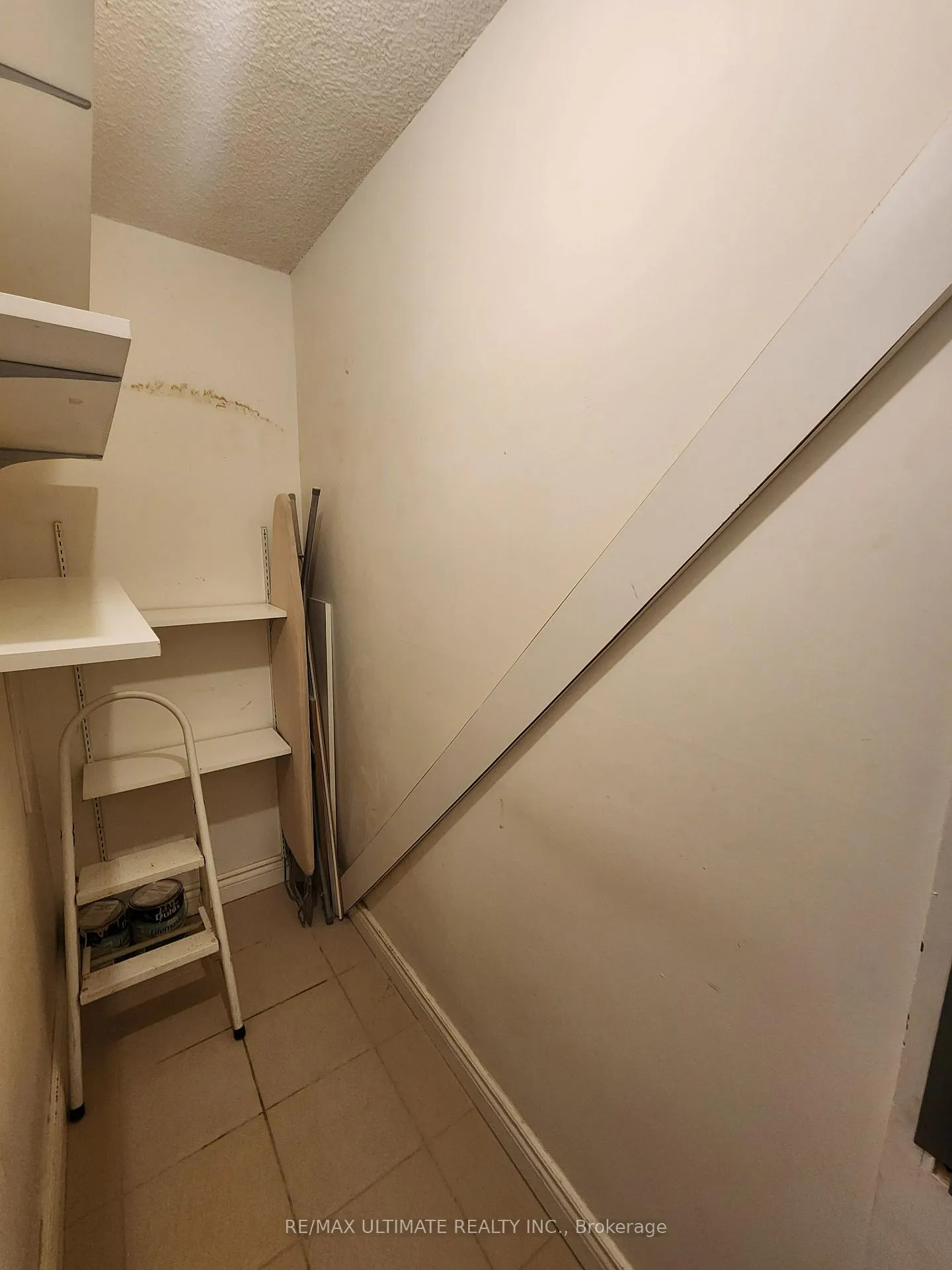 Photo 17 of Unit 309, 50 Inverlochy Boulevard, Markham, Royal Orchard — HOMEH
