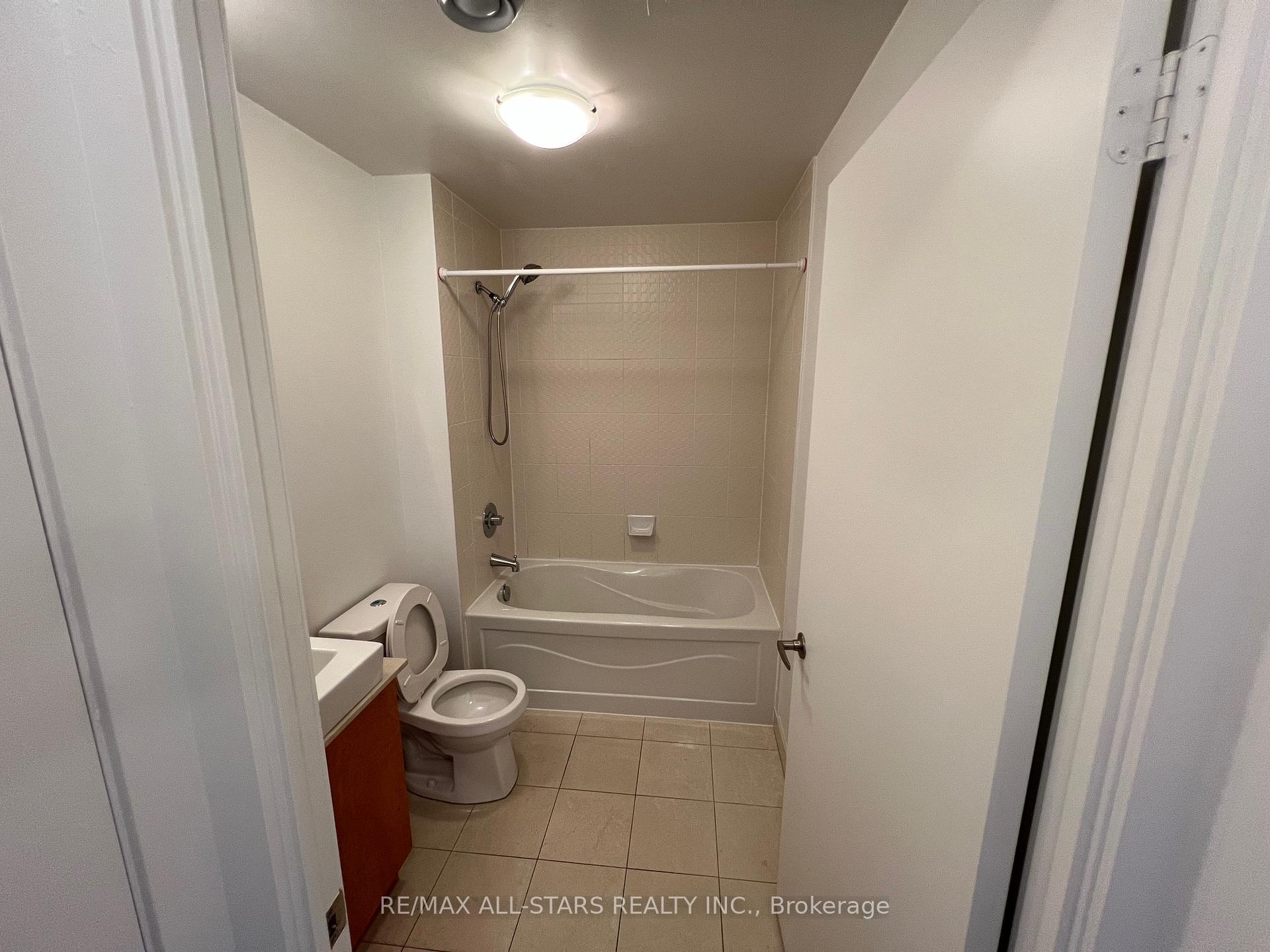 Photo 7 of Unit 3306, 55 Bremner Boulevard, Toronto, Waterfront Communities — HOMEH