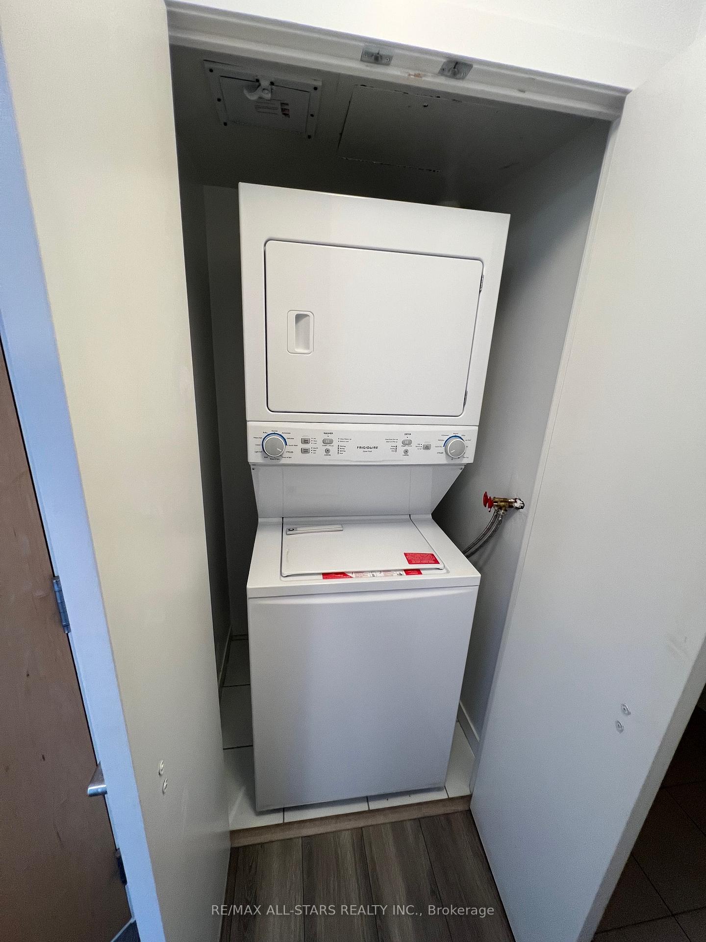 Photo 8 of Unit 3306, 55 Bremner Boulevard, Toronto, Waterfront Communities — HOMEH