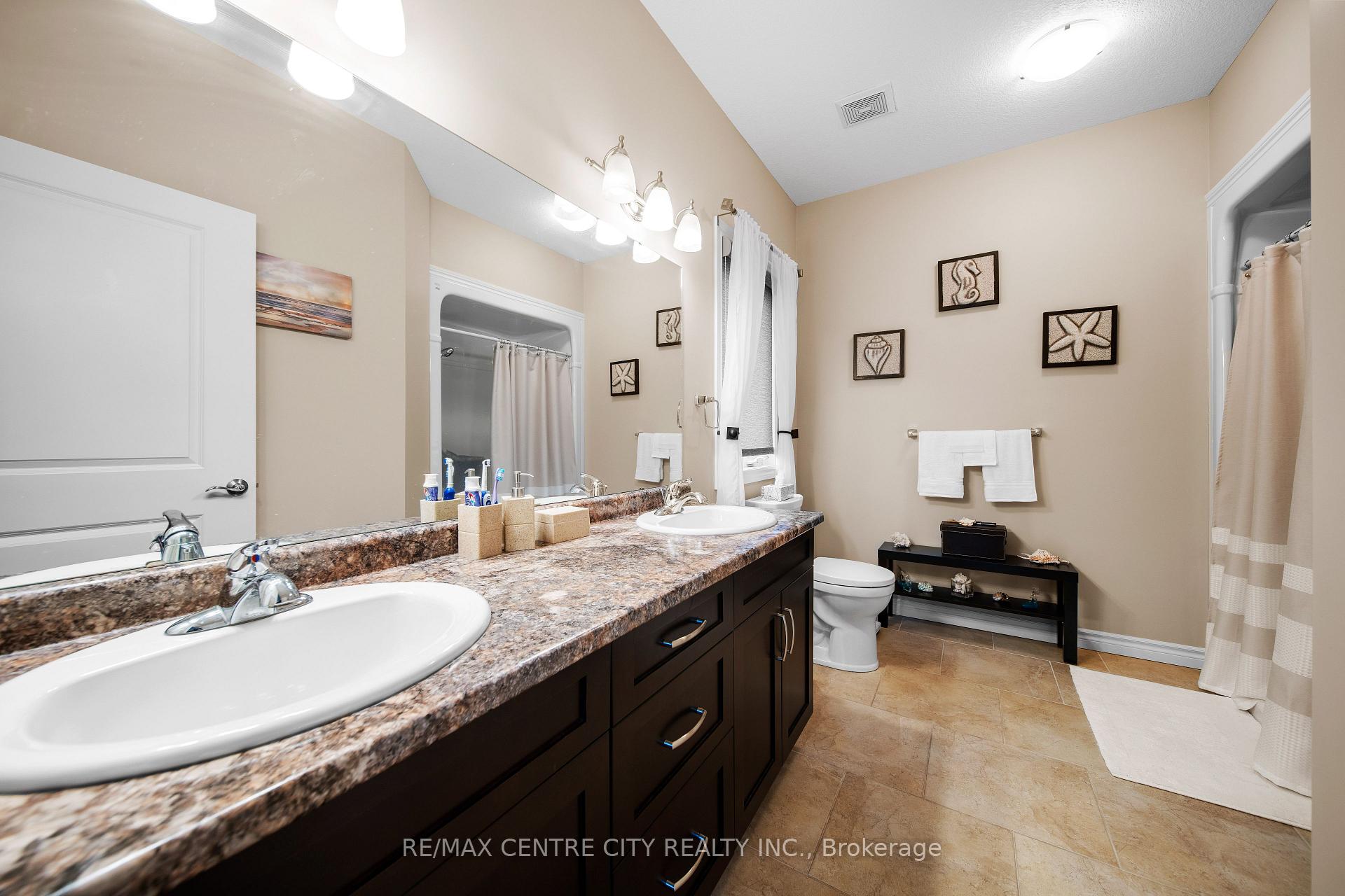 Photo 25 of Unit 12, 1 Vineden Drive, Central Elgin, Lynhurst — HOMEH