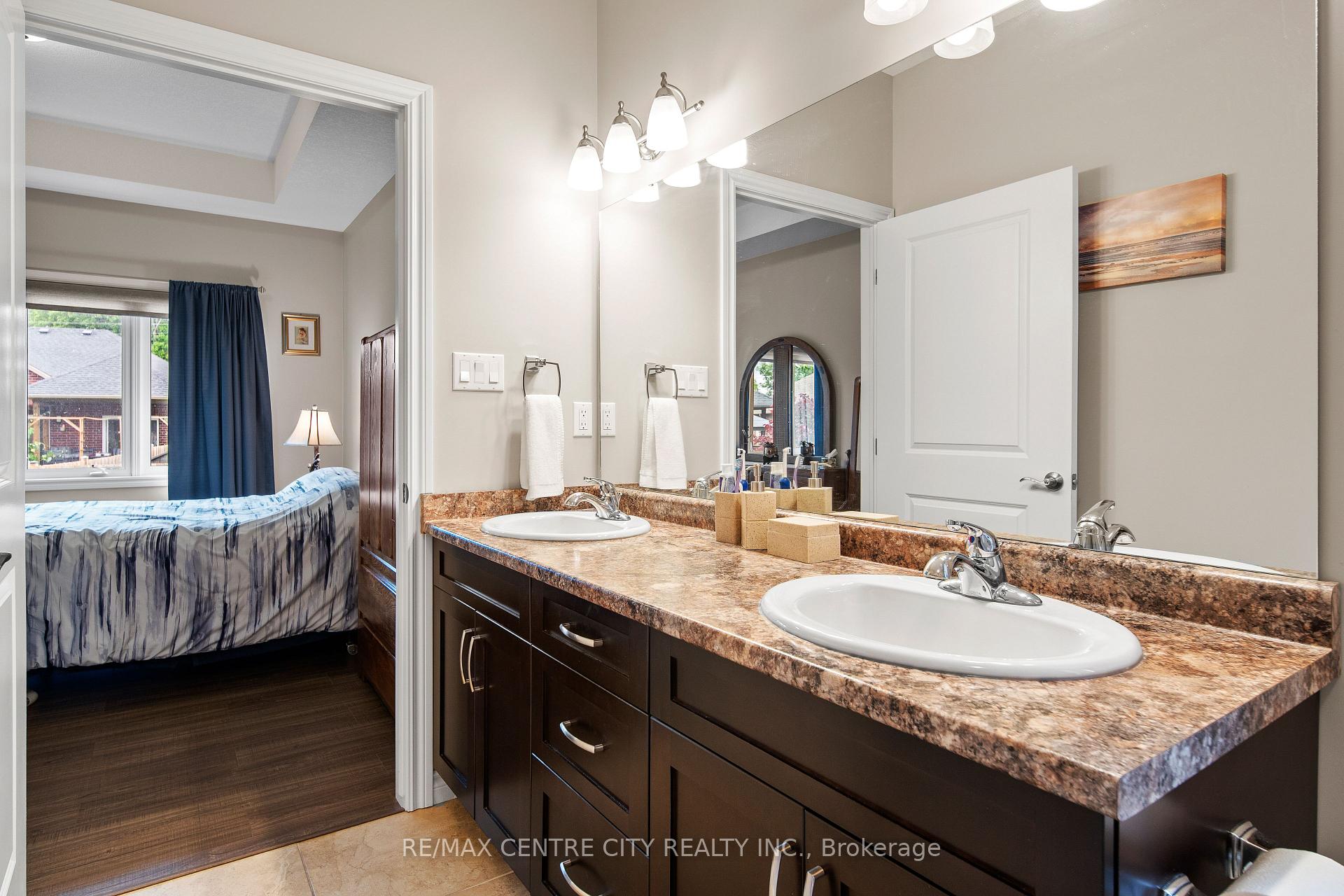 Photo 26 of Unit 12, 1 Vineden Drive, Central Elgin, Lynhurst — HOMEH