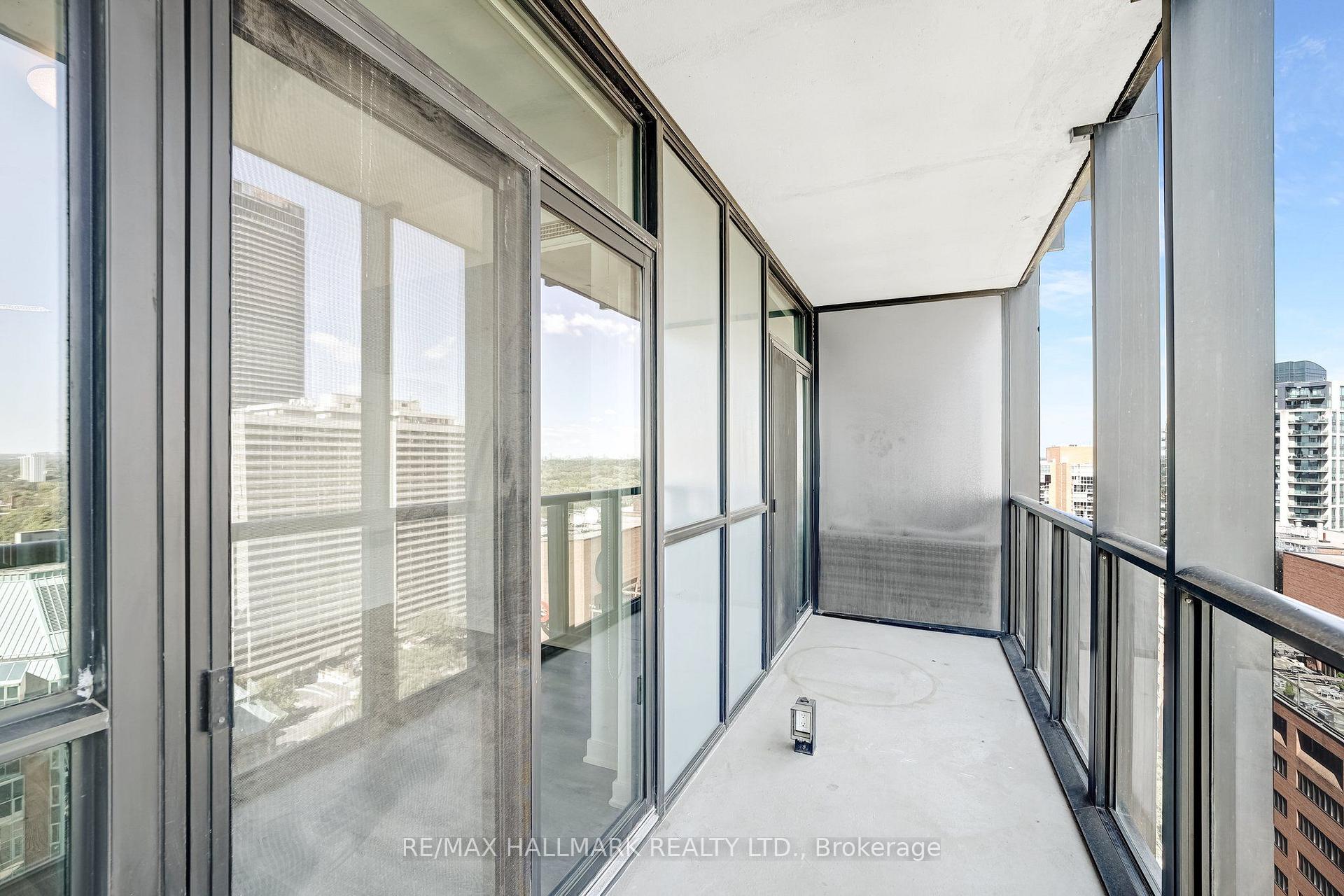 Photo 8 of Unit 2310, 110 Charles Street E, Toronto, Church-Yonge Corridor — HOMEH