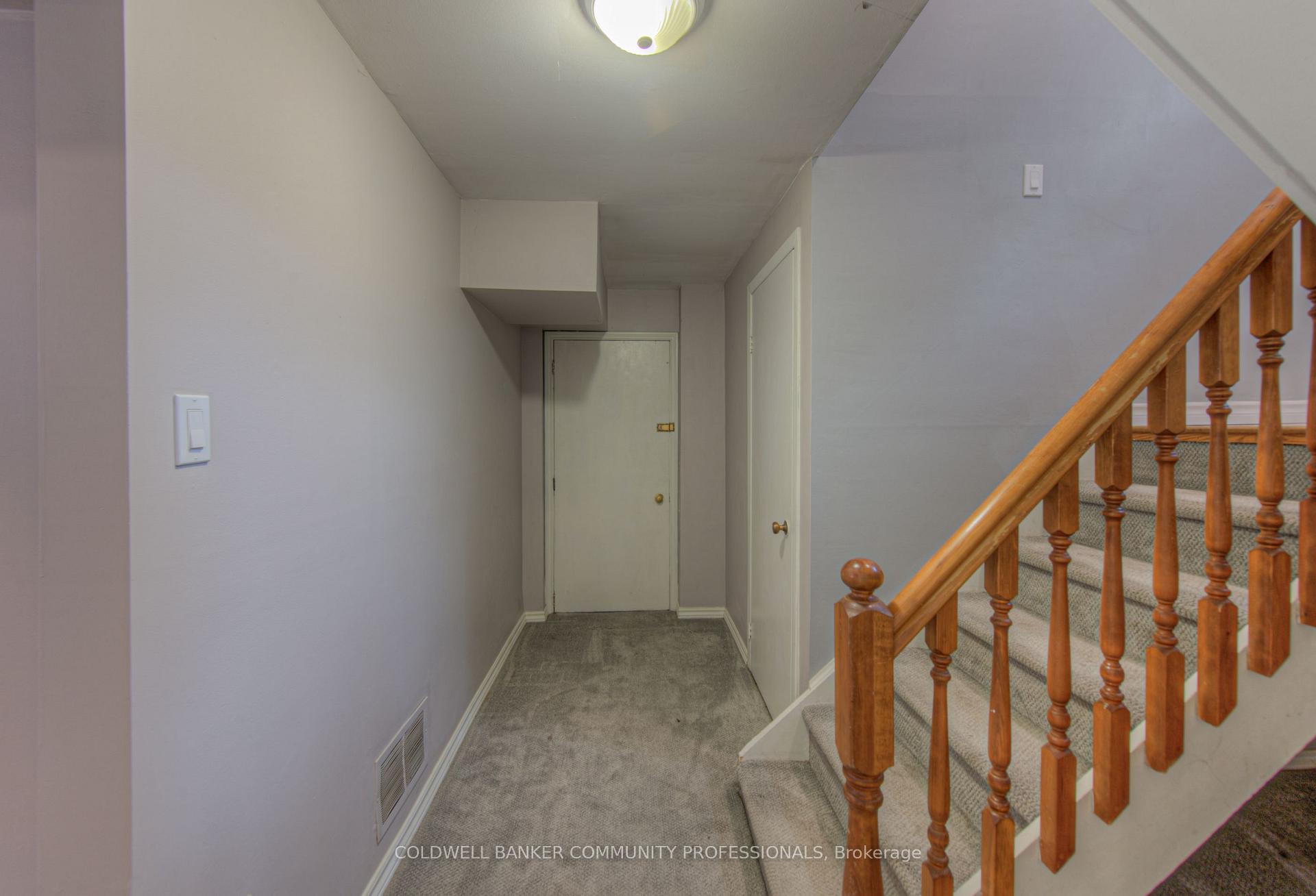 Photo 8 of 16 Brisbane Boulevard, Brant, Brantford Twp — HOMEH