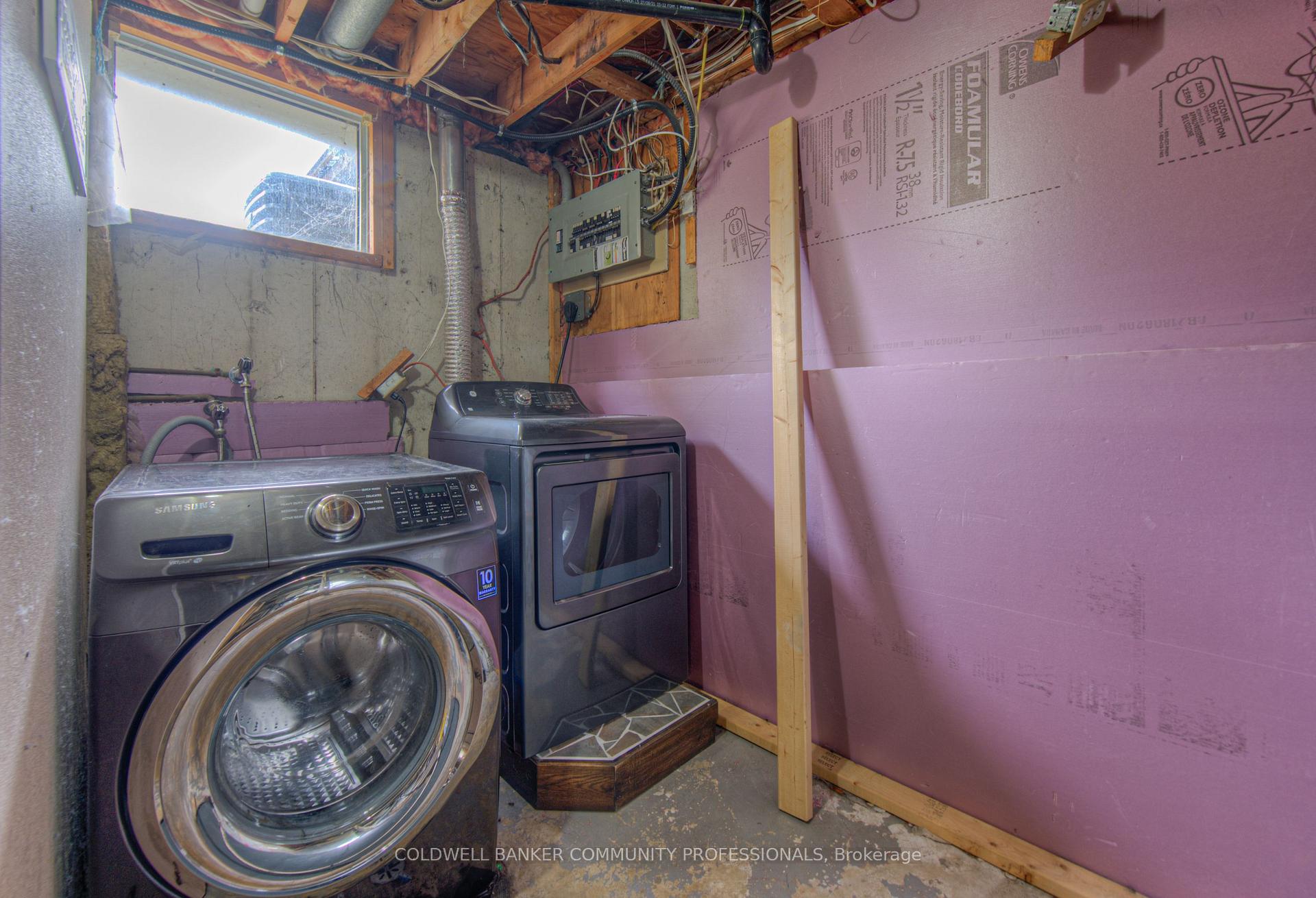 Photo 11 of 16 Brisbane Boulevard, Brant, Brantford Twp — HOMEH