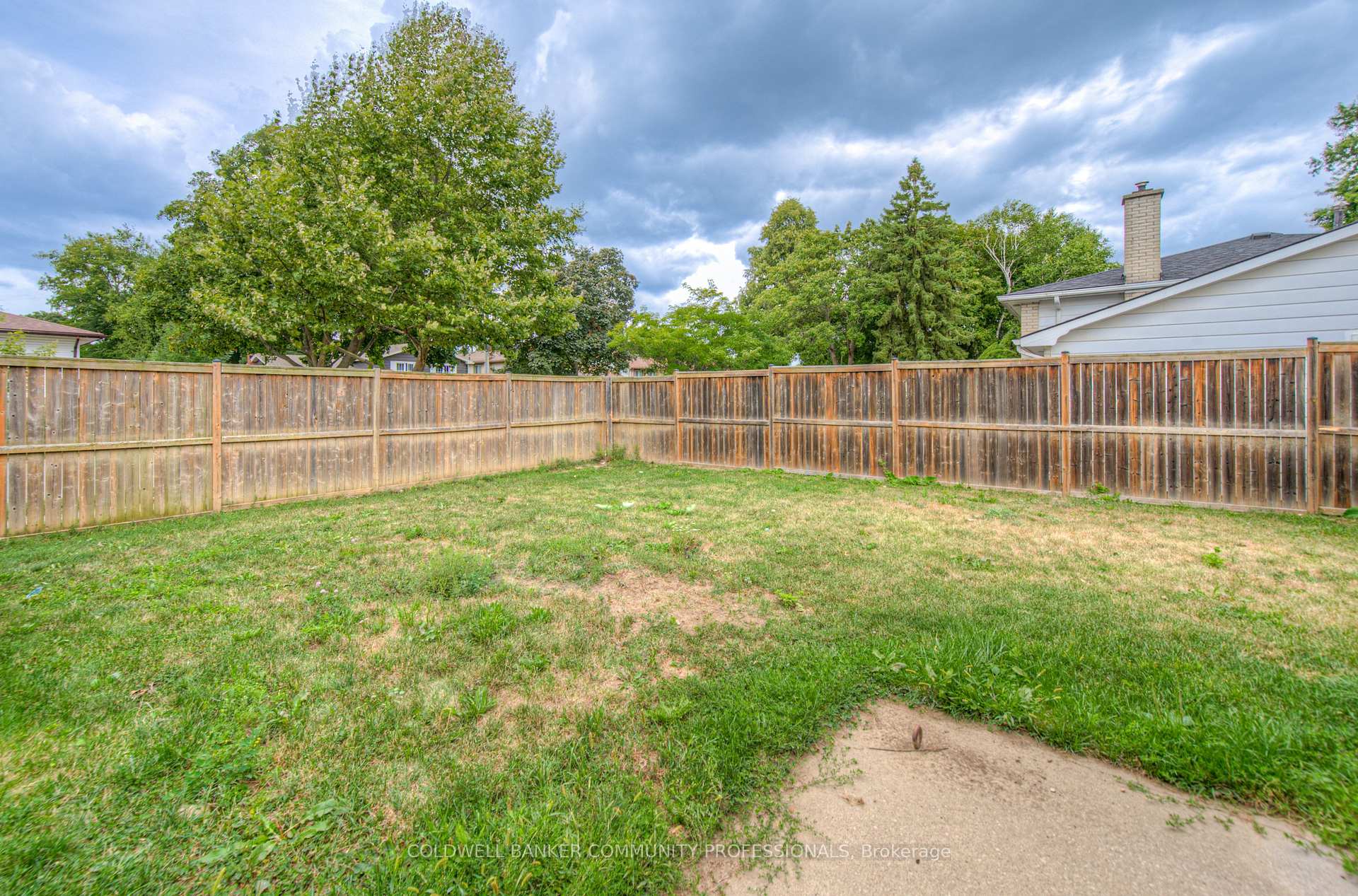 Photo 19 of 16 Brisbane Boulevard, Brant, Brantford Twp — HOMEH
