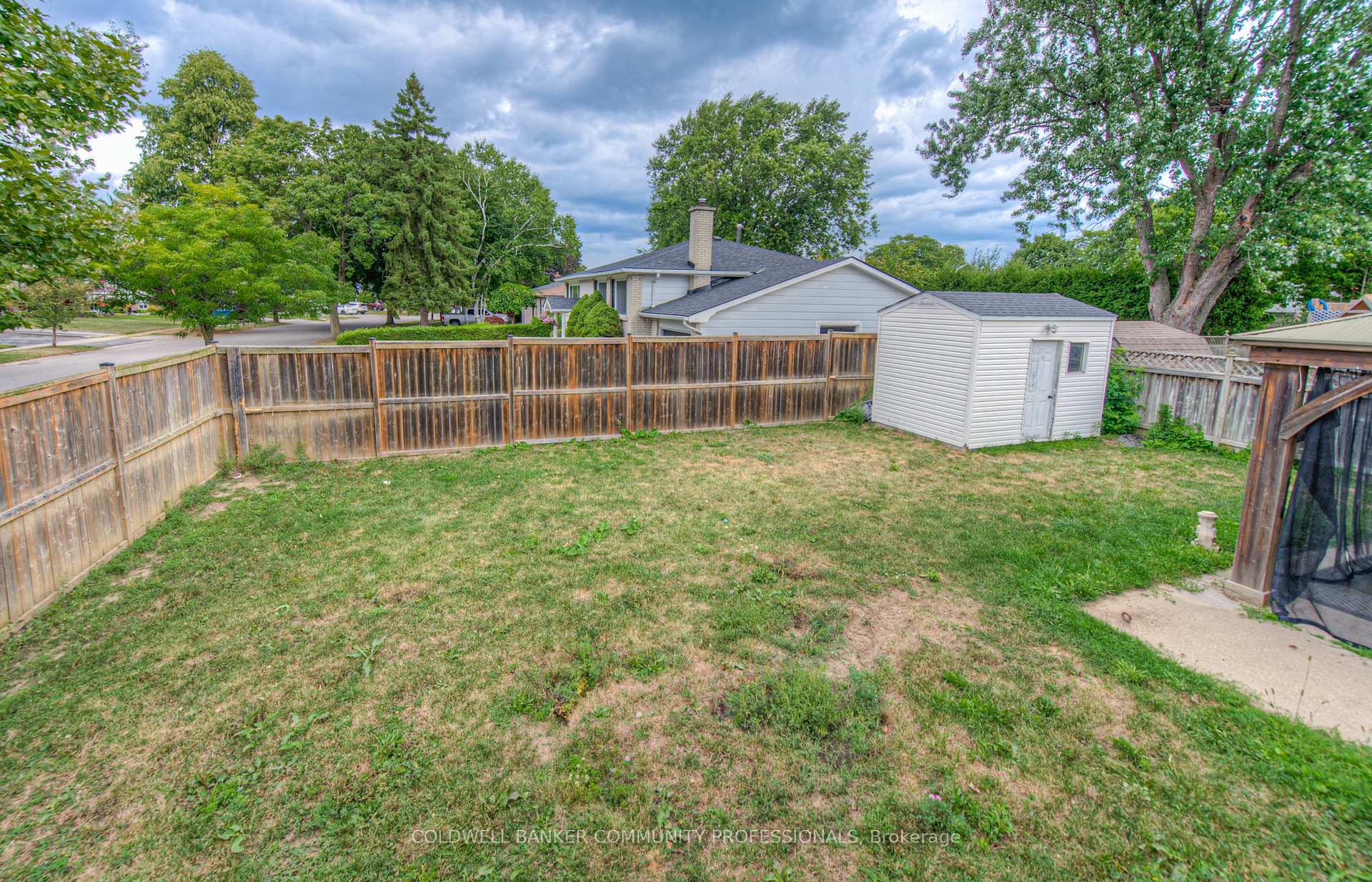 Photo 20 of 16 Brisbane Boulevard, Brant, Brantford Twp — HOMEH