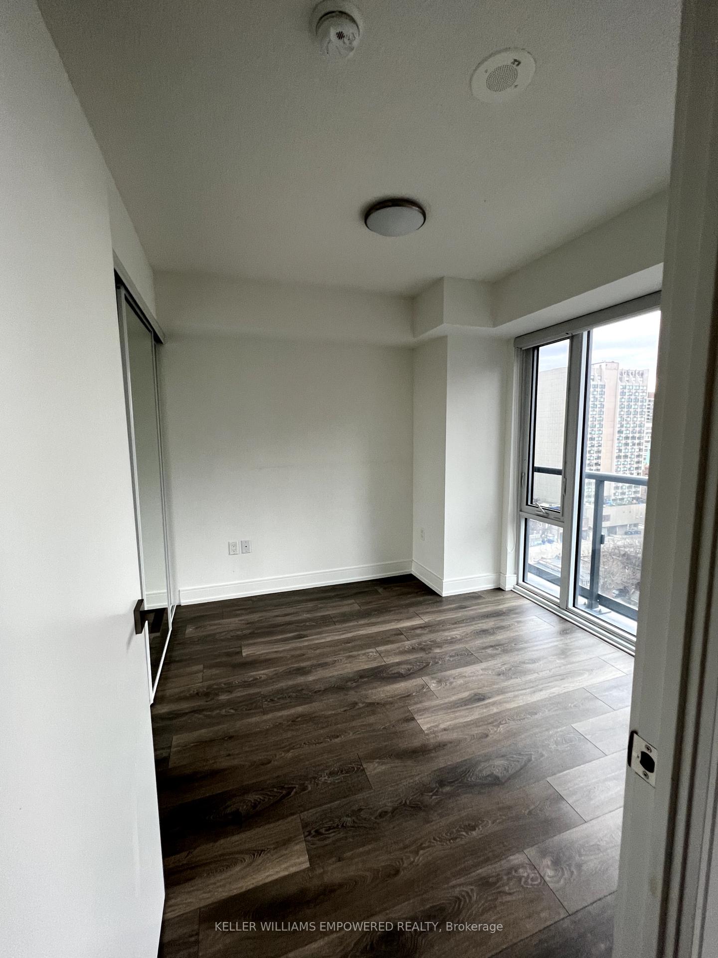 Photo 2 of Unit 1405, 89 Mcgill Street, Toronto, Church-Yonge Corridor — HOMEH