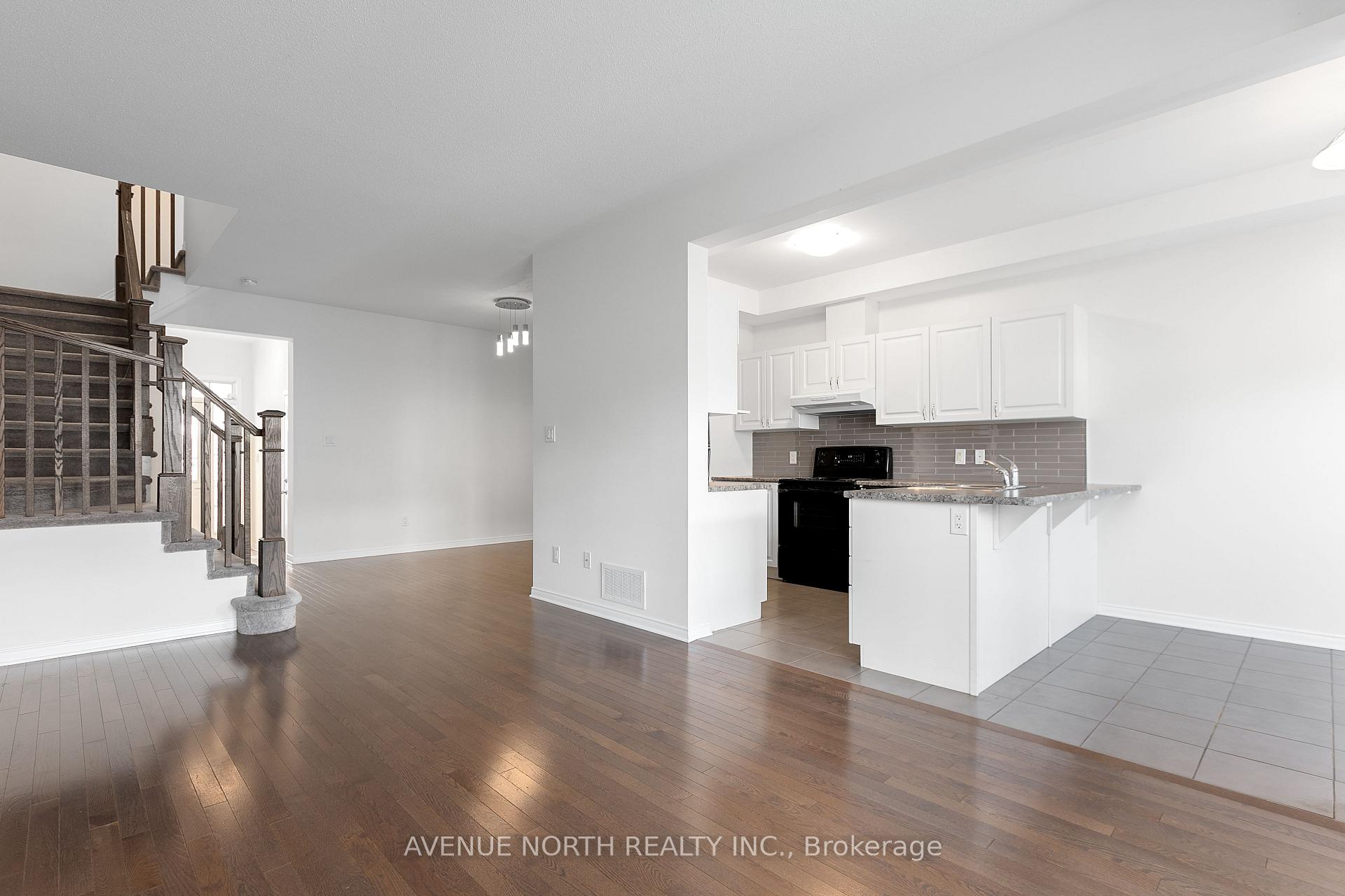 Photo 8 of 480 Dundonald Drive, Ottawa, Barrhaven - Stonebridge — HOMEH