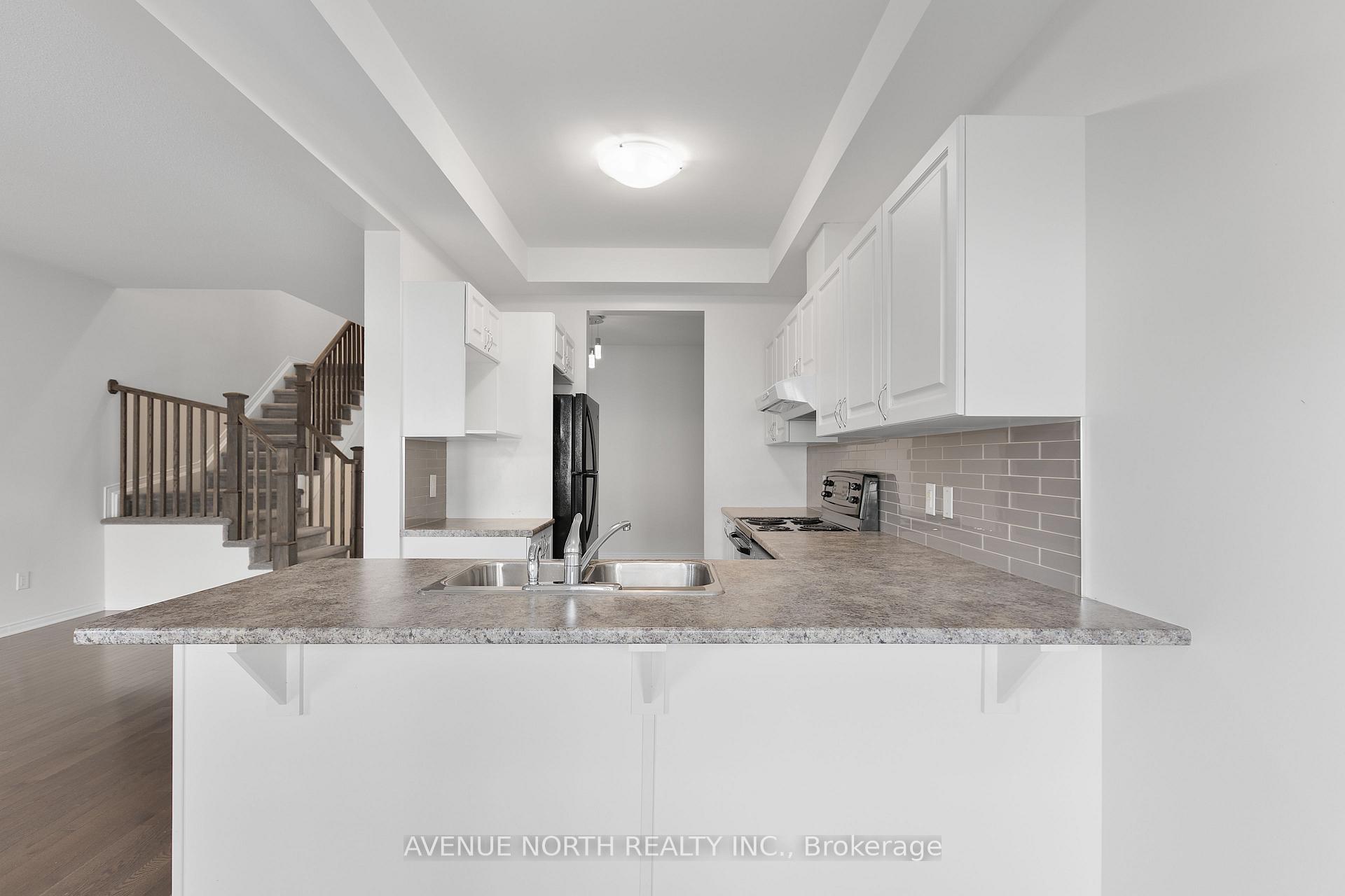Photo 10 of 480 Dundonald Drive, Ottawa, Barrhaven - Stonebridge — HOMEH