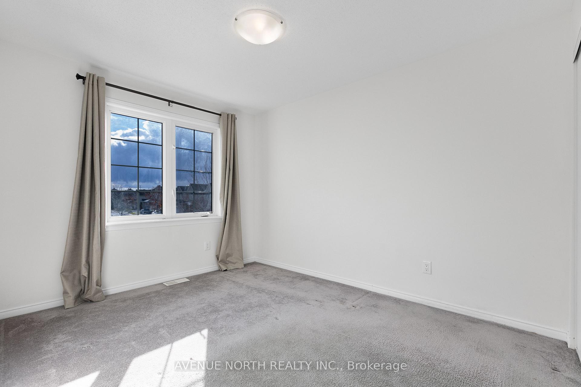 Photo 19 of 480 Dundonald Drive, Ottawa, Barrhaven - Stonebridge — HOMEH