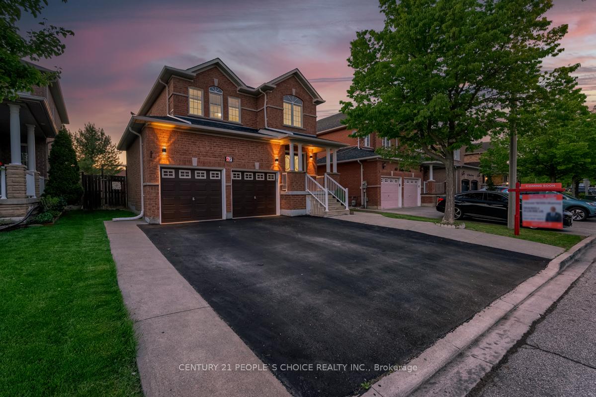 Front of 67 Gallucci Crescent