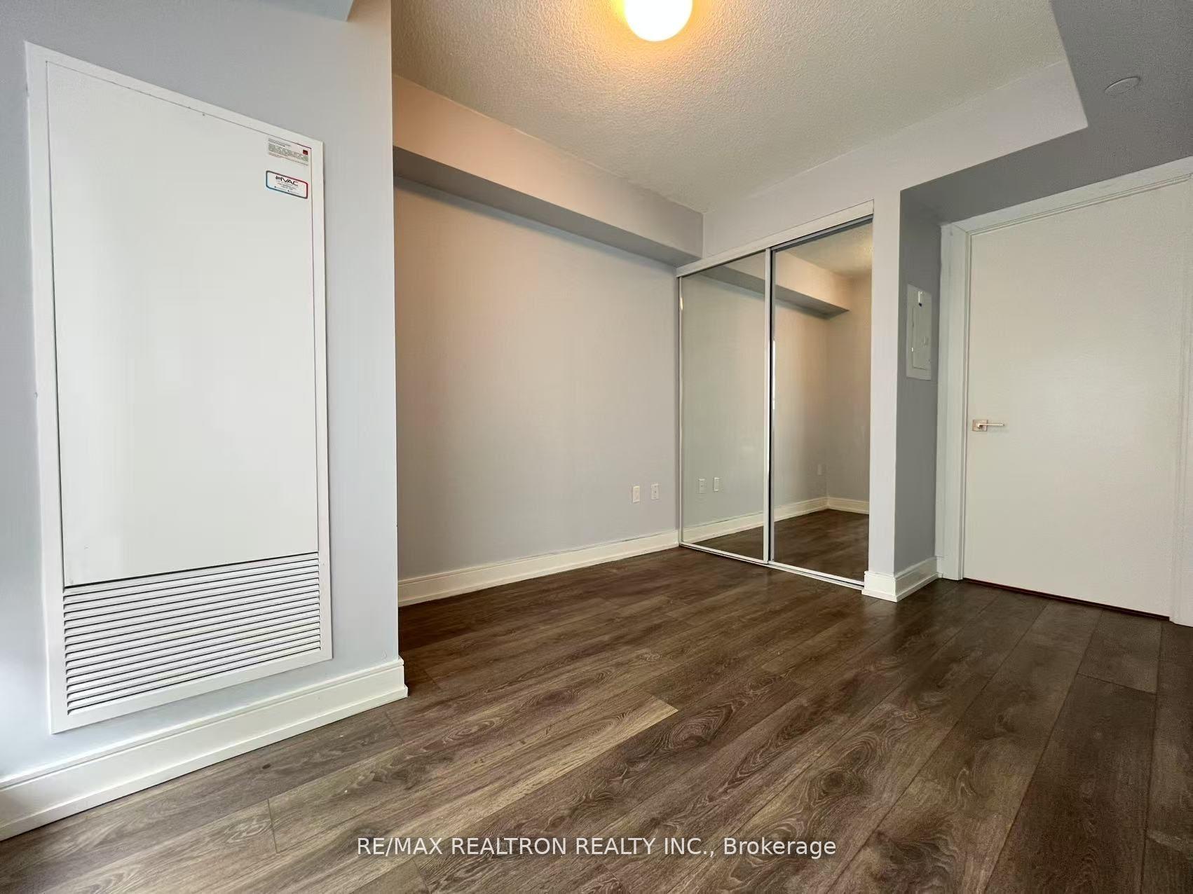 Photo 10 of Unit 1609, 89 Mcgill Street, Toronto, Church-Yonge Corridor — HOMEH