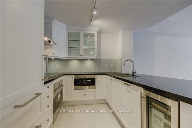 Photo 2 of Unit 308, 15 Stollery Pond Crescent, Markham, Devil's Elbow — HOMEH